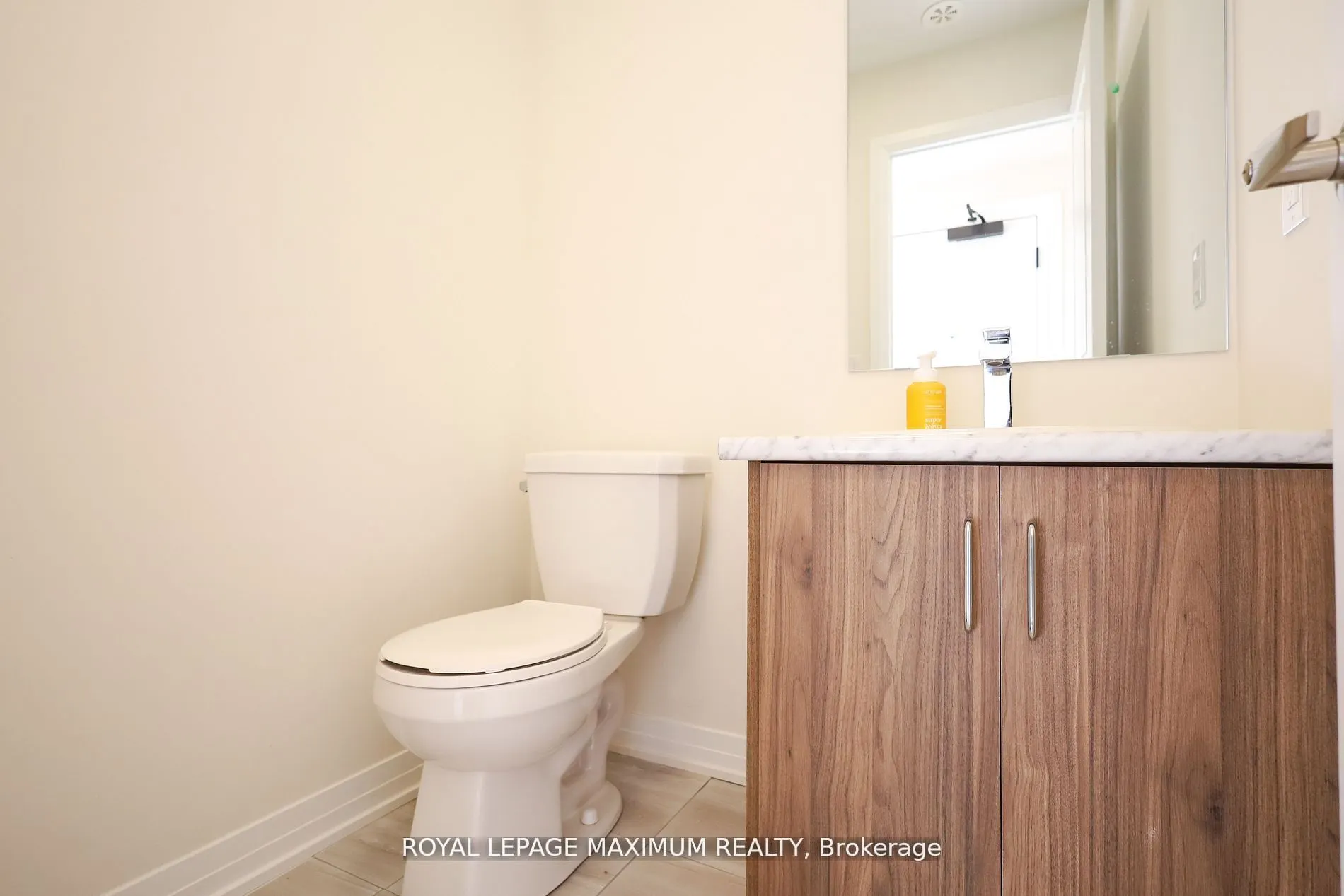 11 Baynes Way N, #1