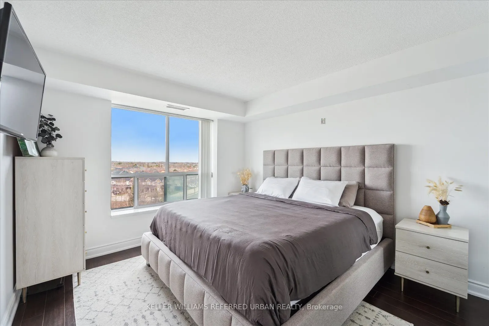 3 Ellesmere Street, #605