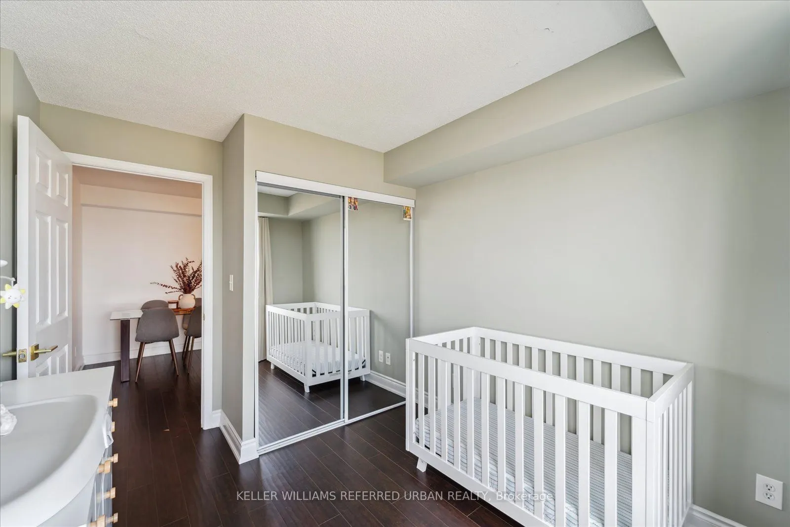 3 Ellesmere Street, #605