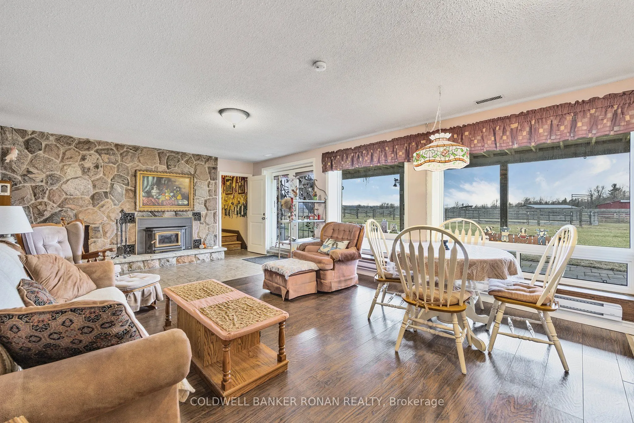 8058 20th Side Road
