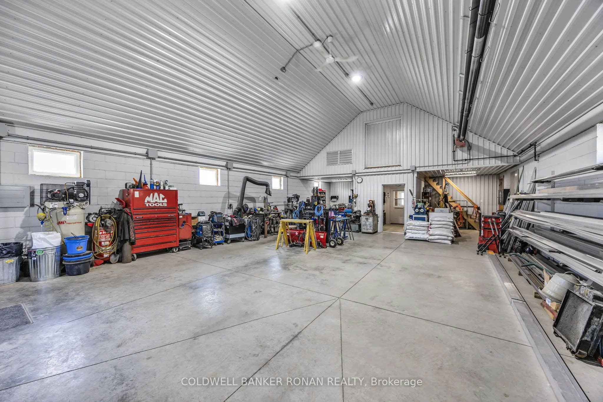 8058 20th Side Road