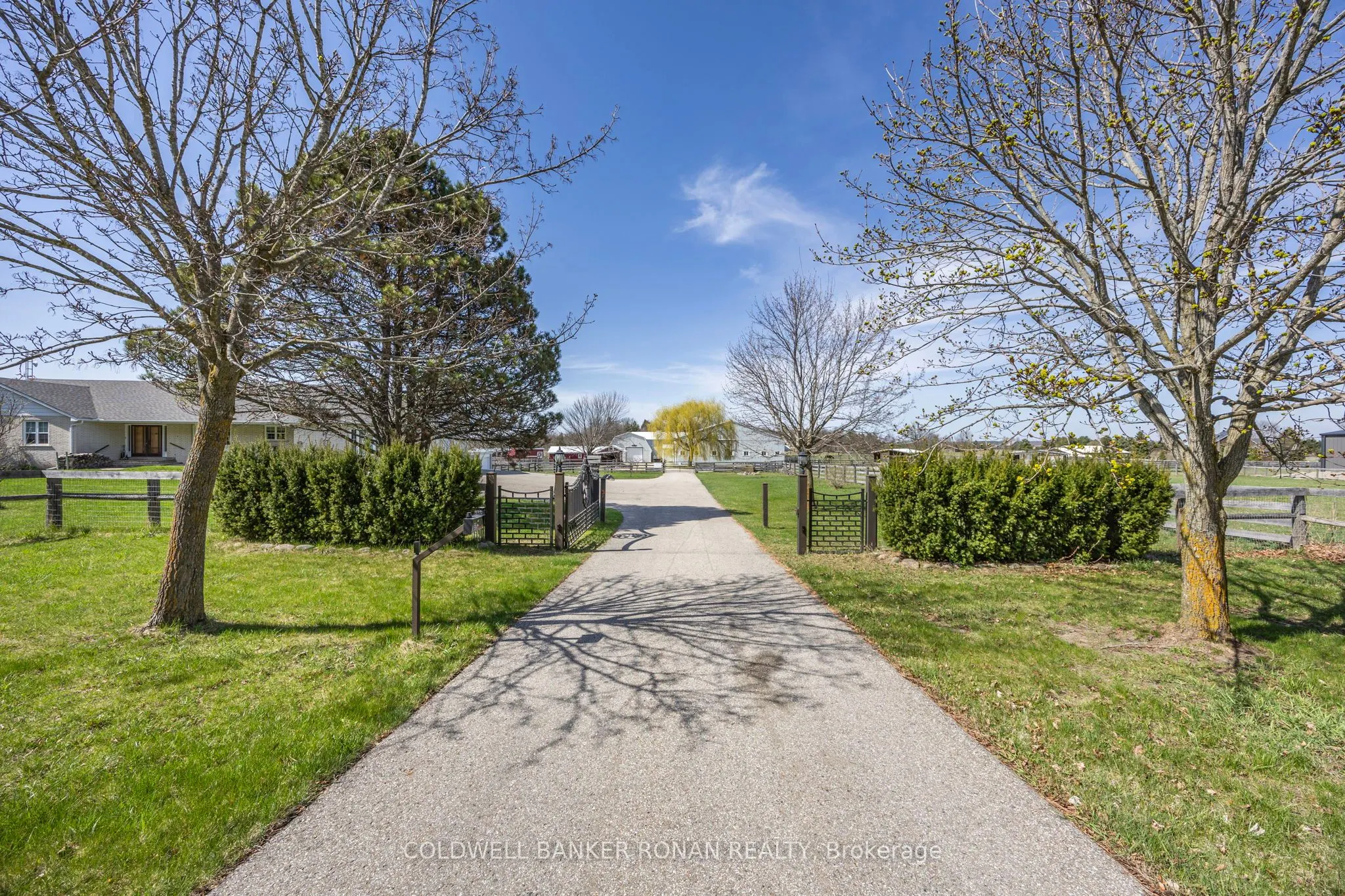 8058 20th Side Road