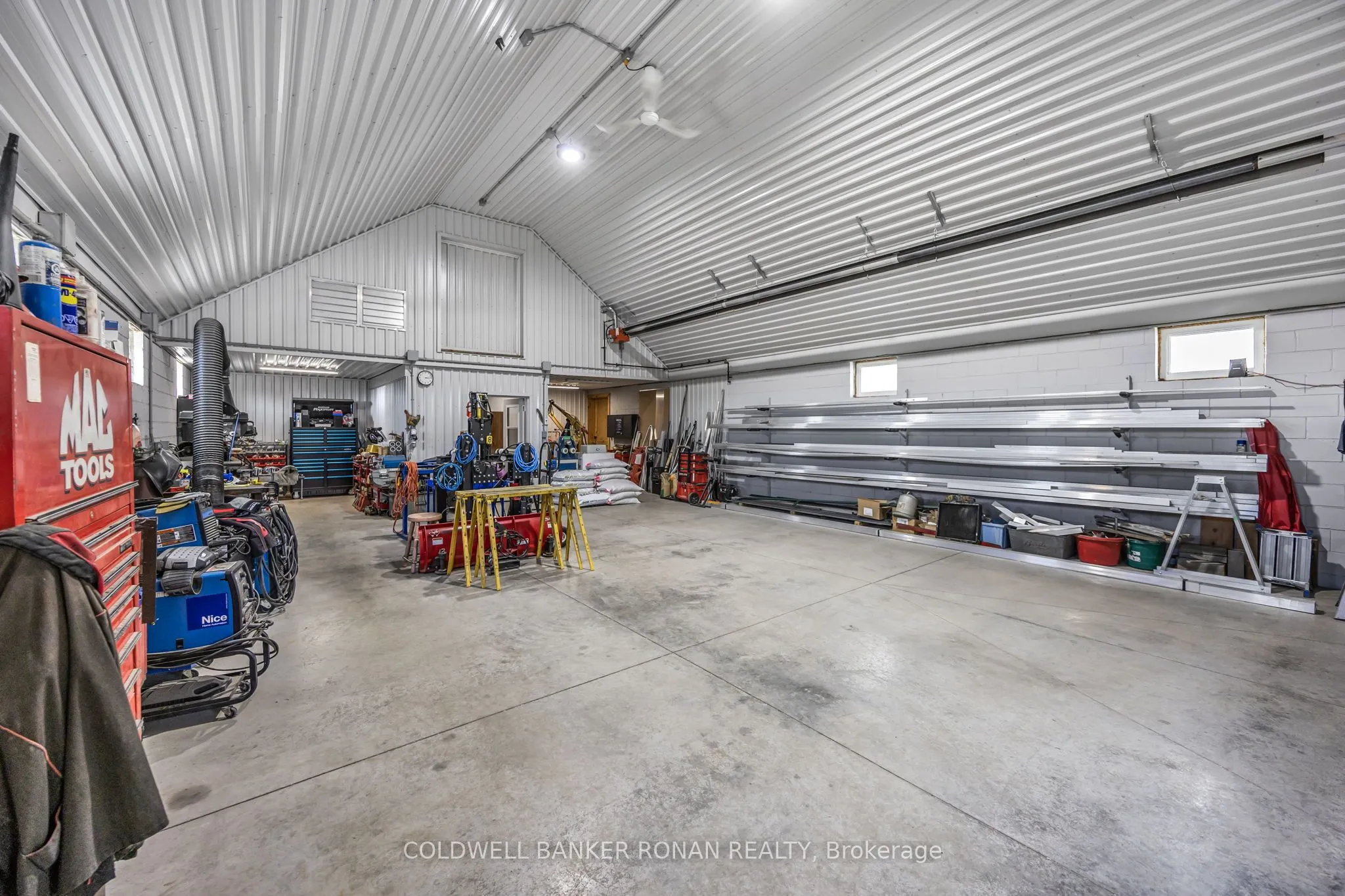 8058 20th Side Road