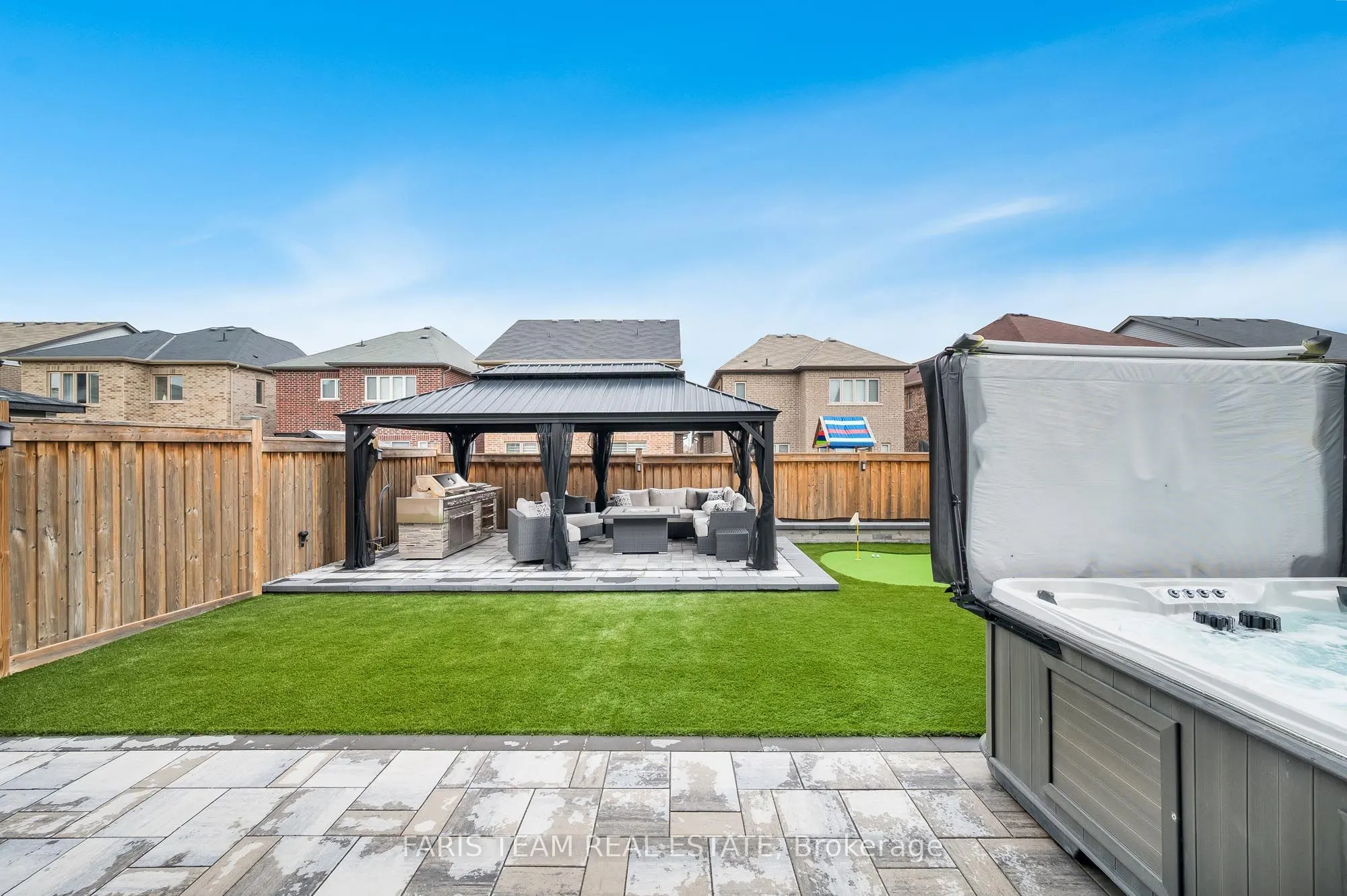 1464 Farrow Crescent