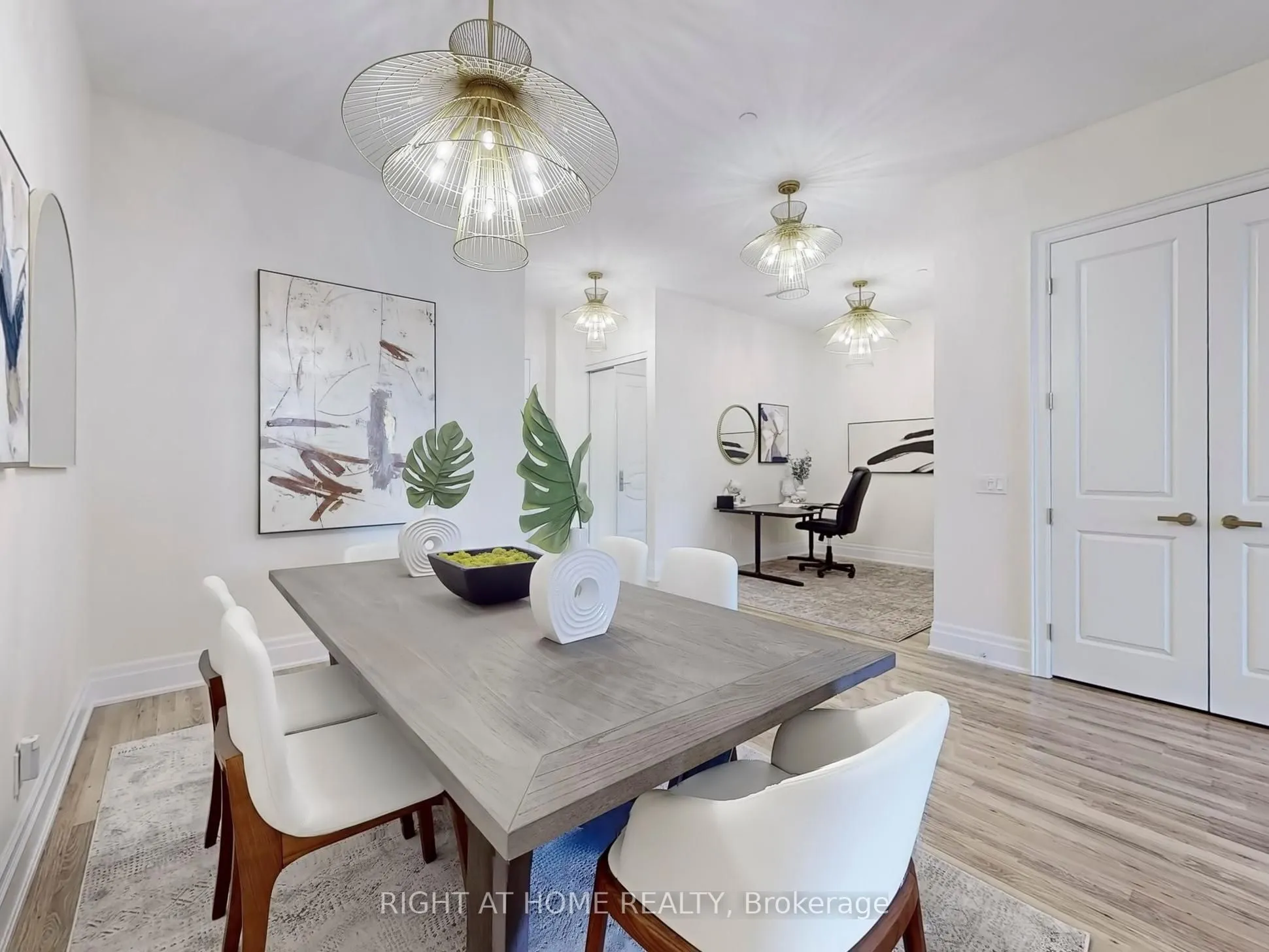 9075 Jane Street #106