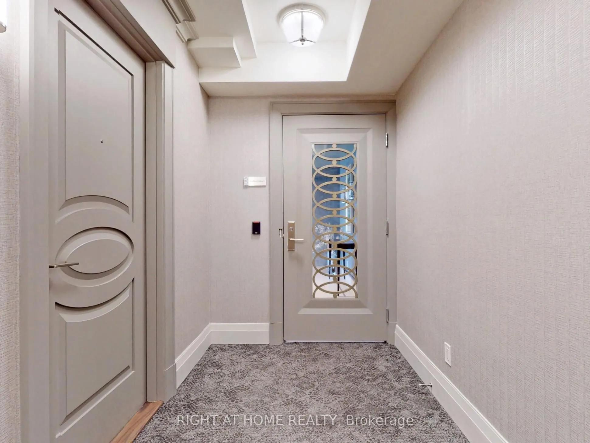 9075 Jane Street #106