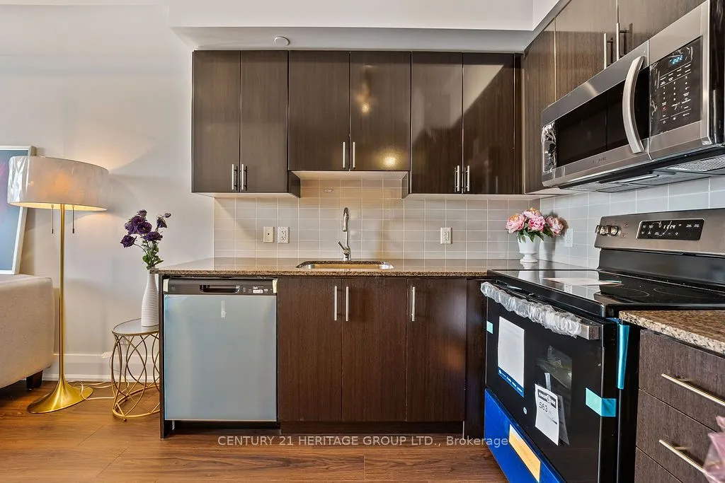 85 North Park Road, #406