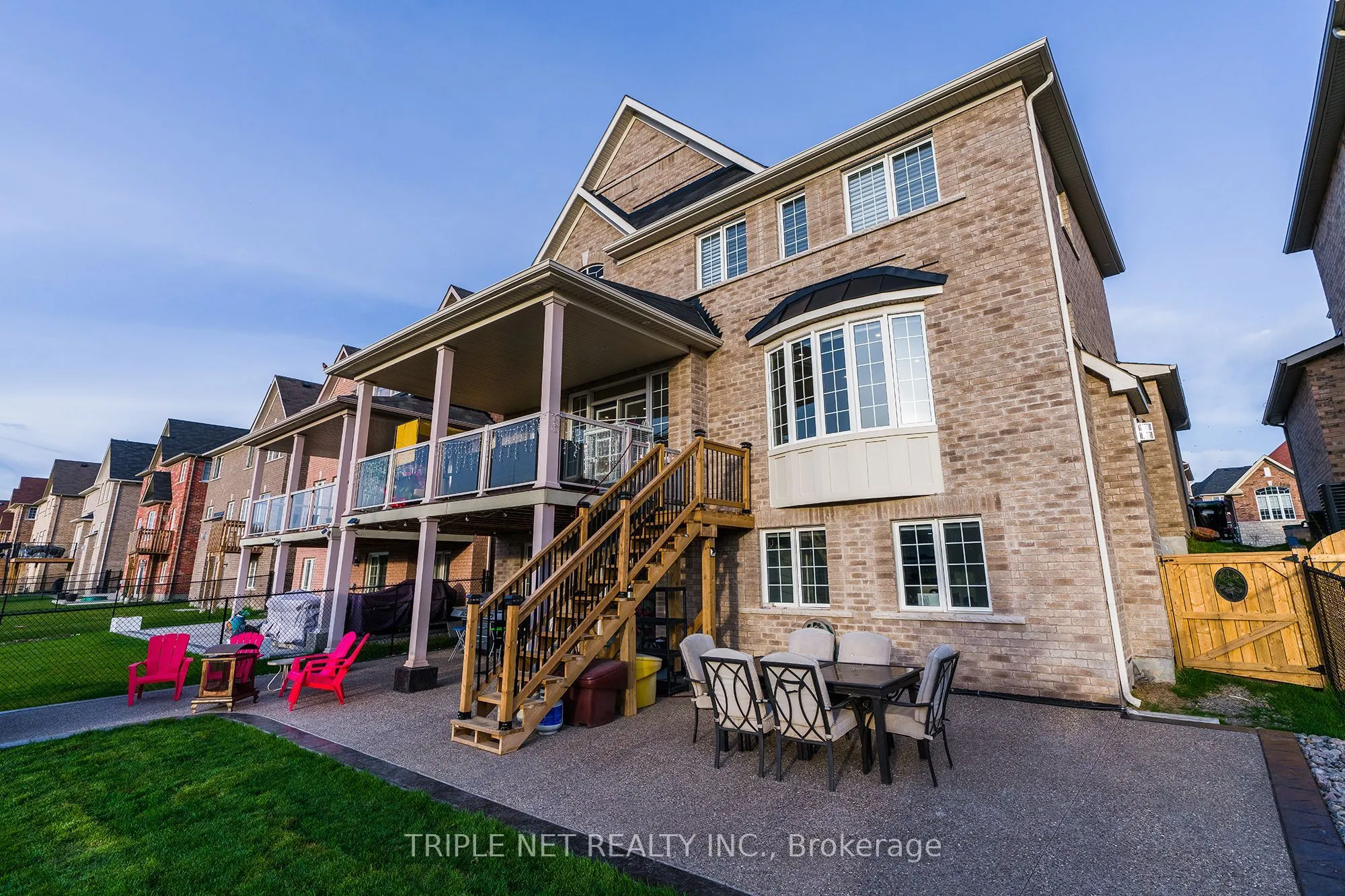 16 Roy Road