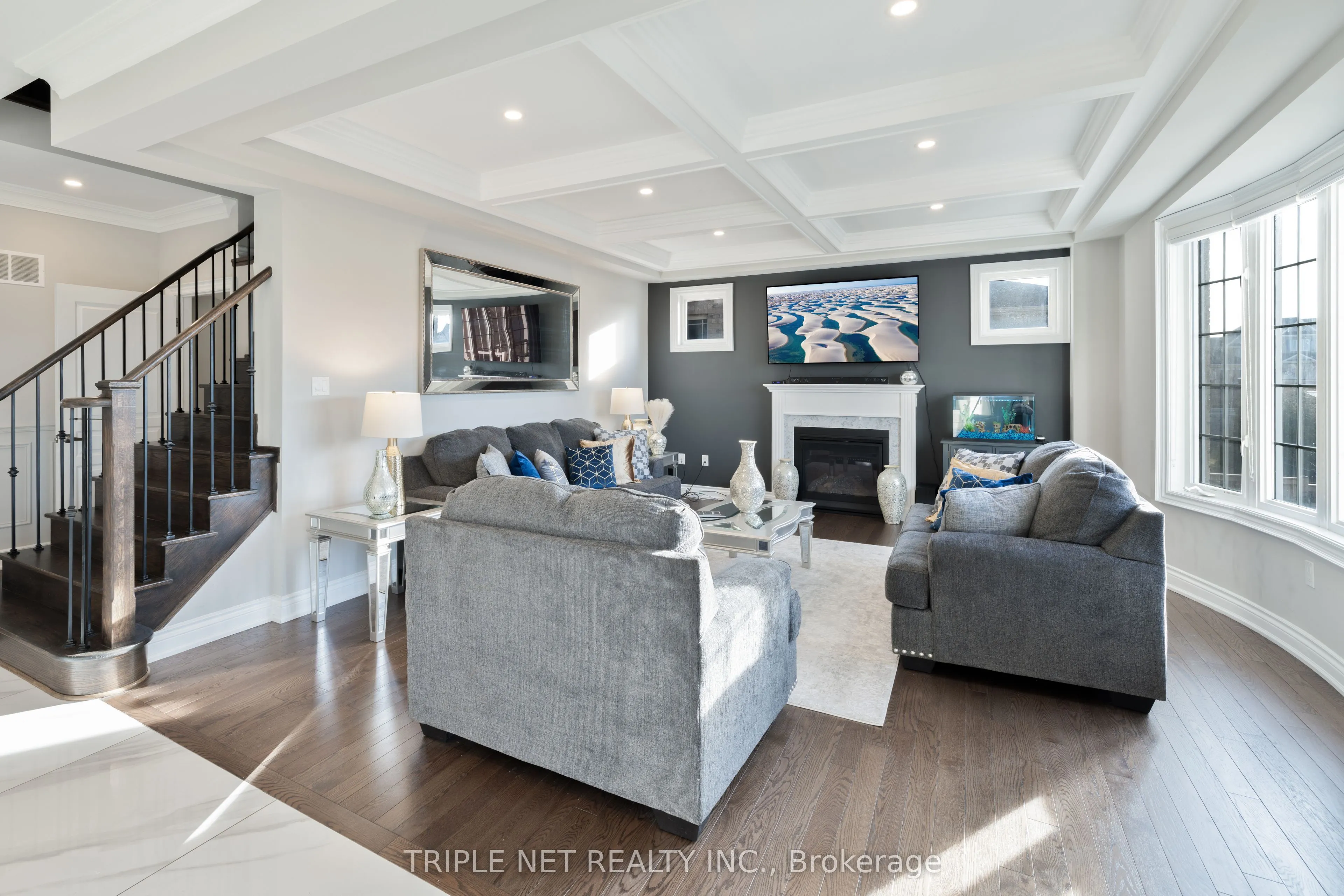 16 Roy Road