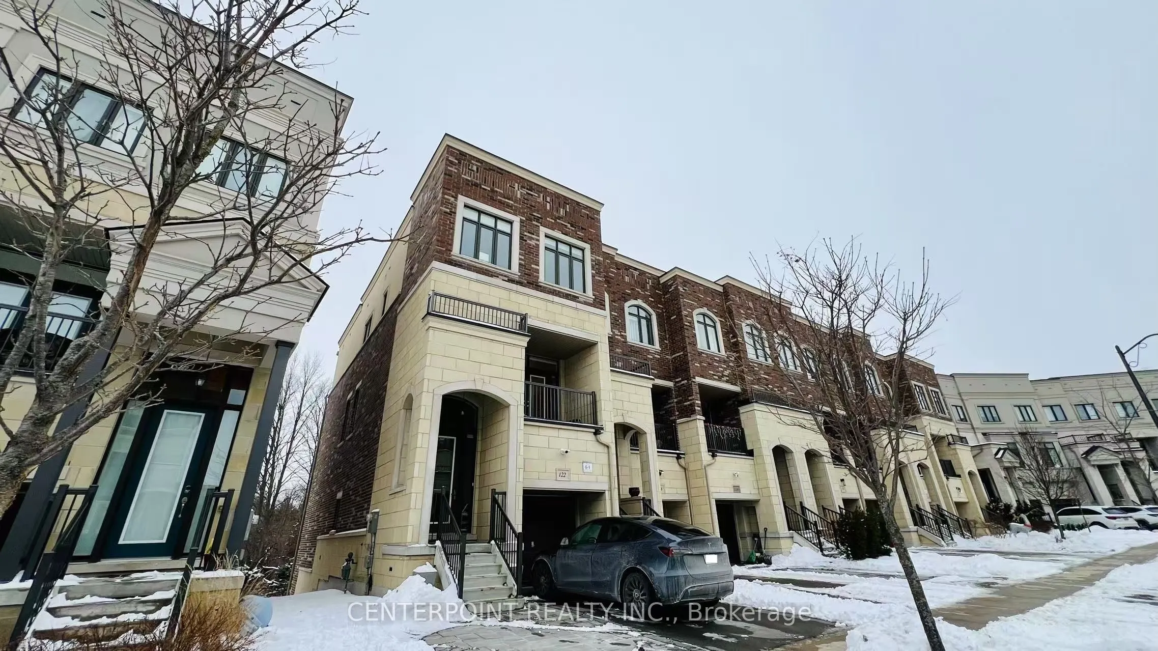 122 Arianna Crescent