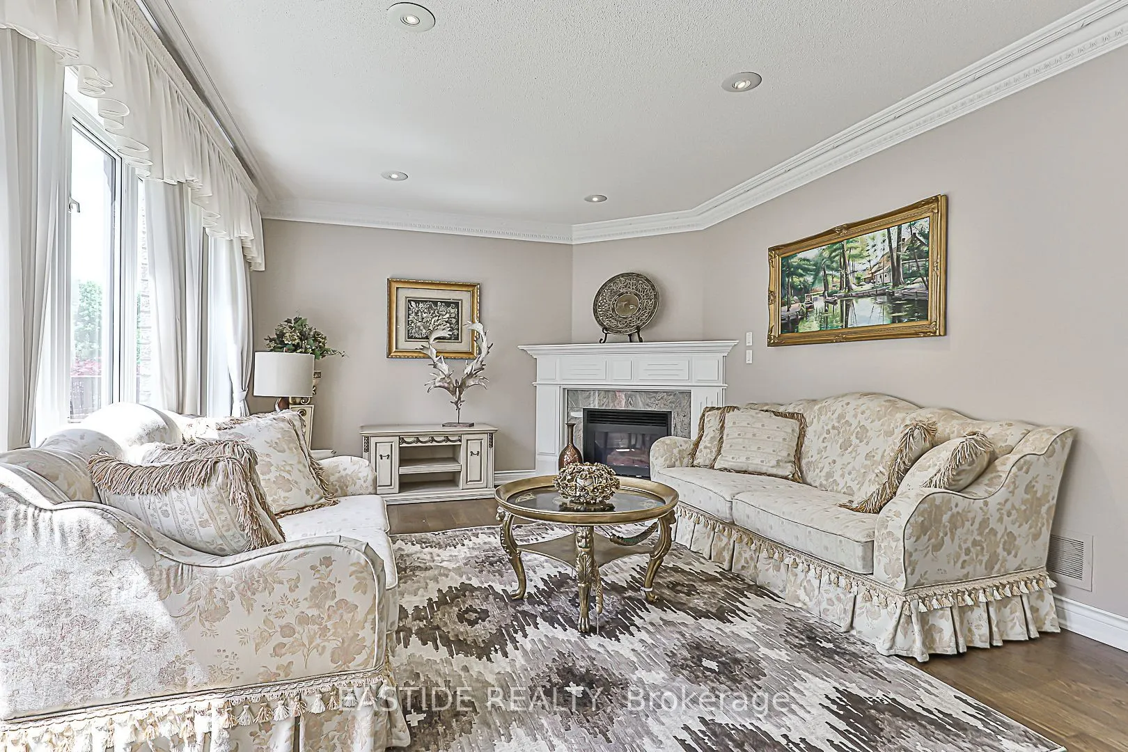 27 Brimwood Crescent