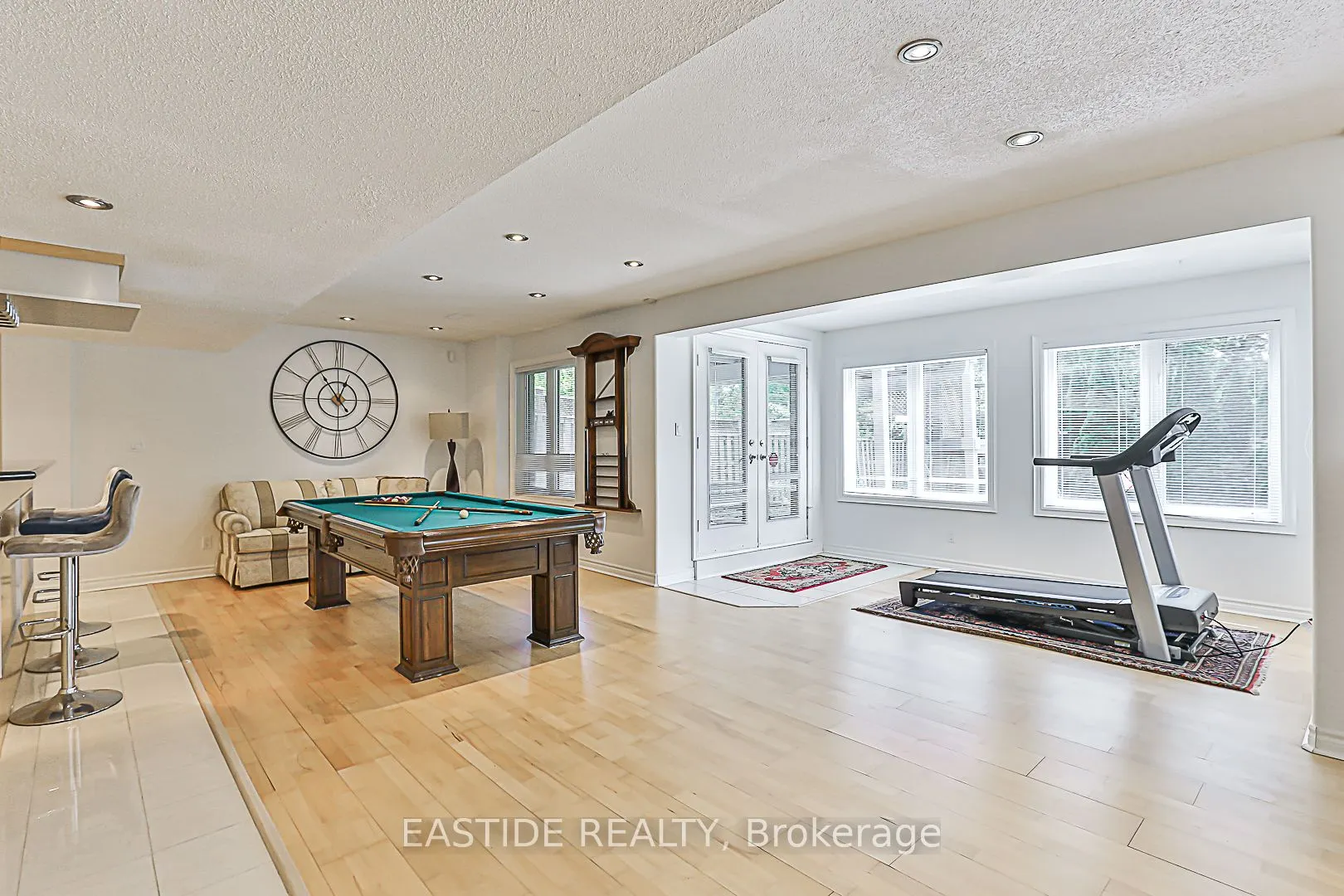 27 Brimwood Crescent