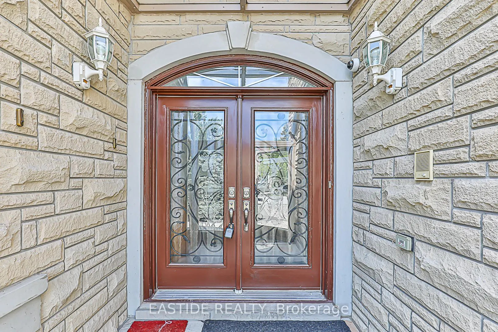 27 Brimwood Crescent