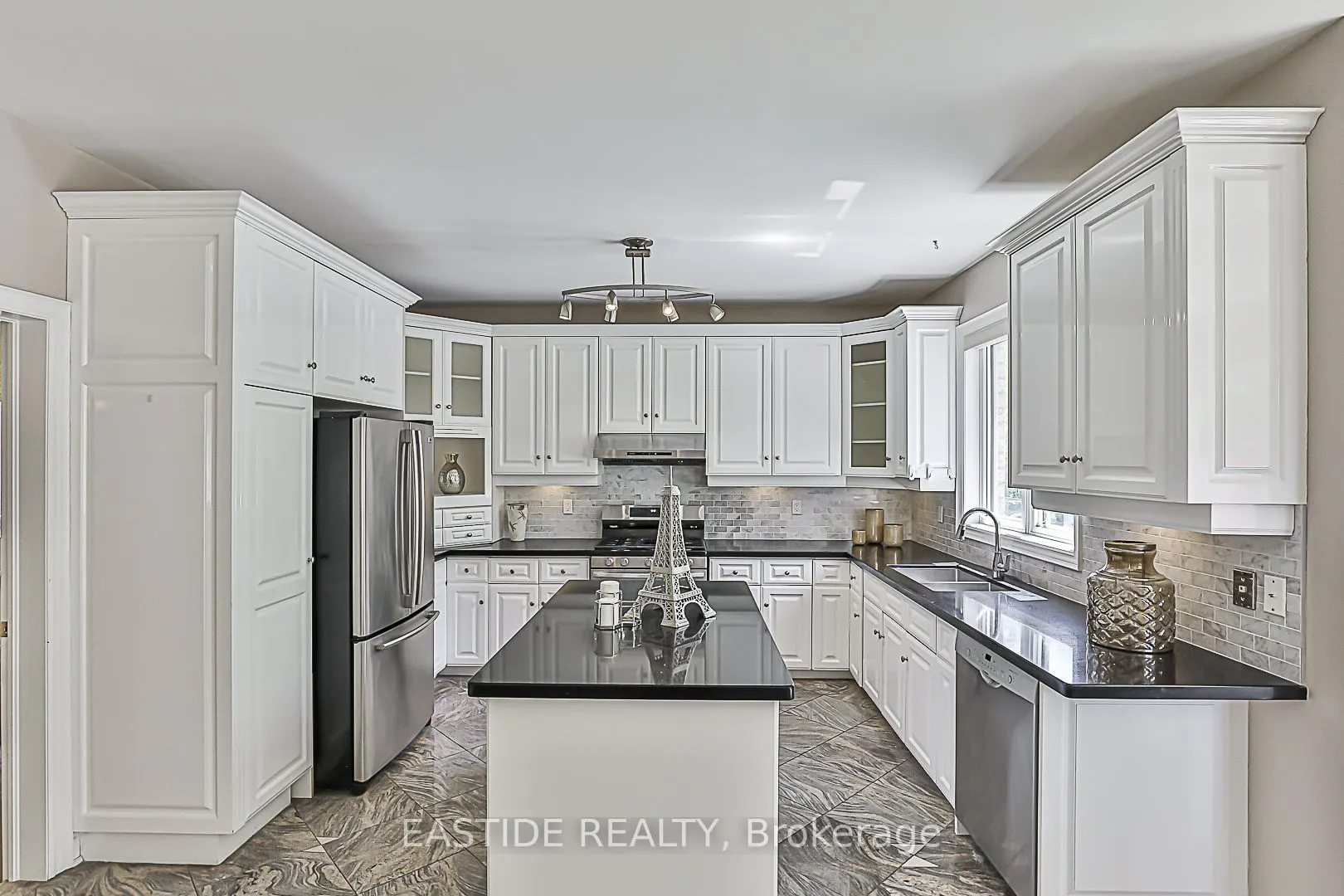 27 Brimwood Crescent