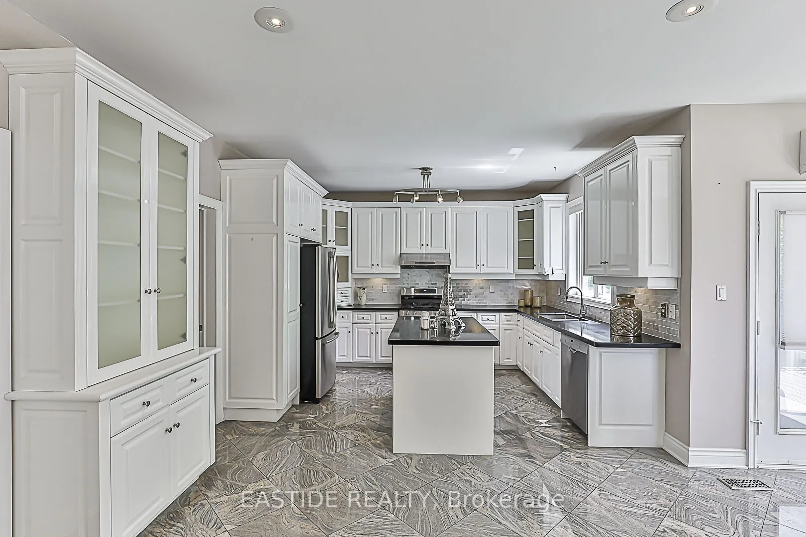 27 Brimwood Crescent