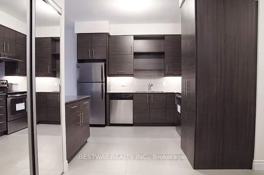 325 South Park Road, #720
