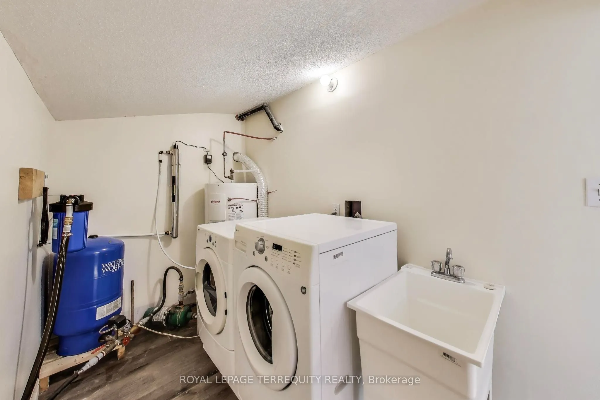 3251 Ravenshoe Road