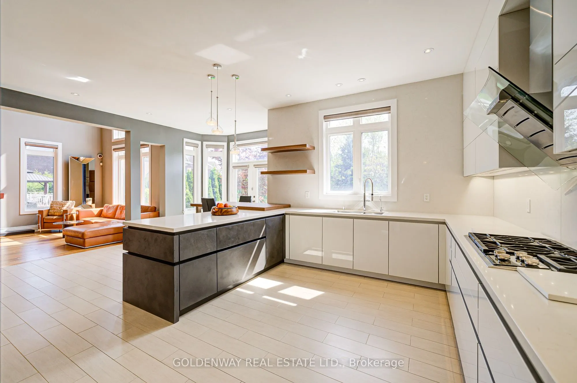229 Hunterwood Chase