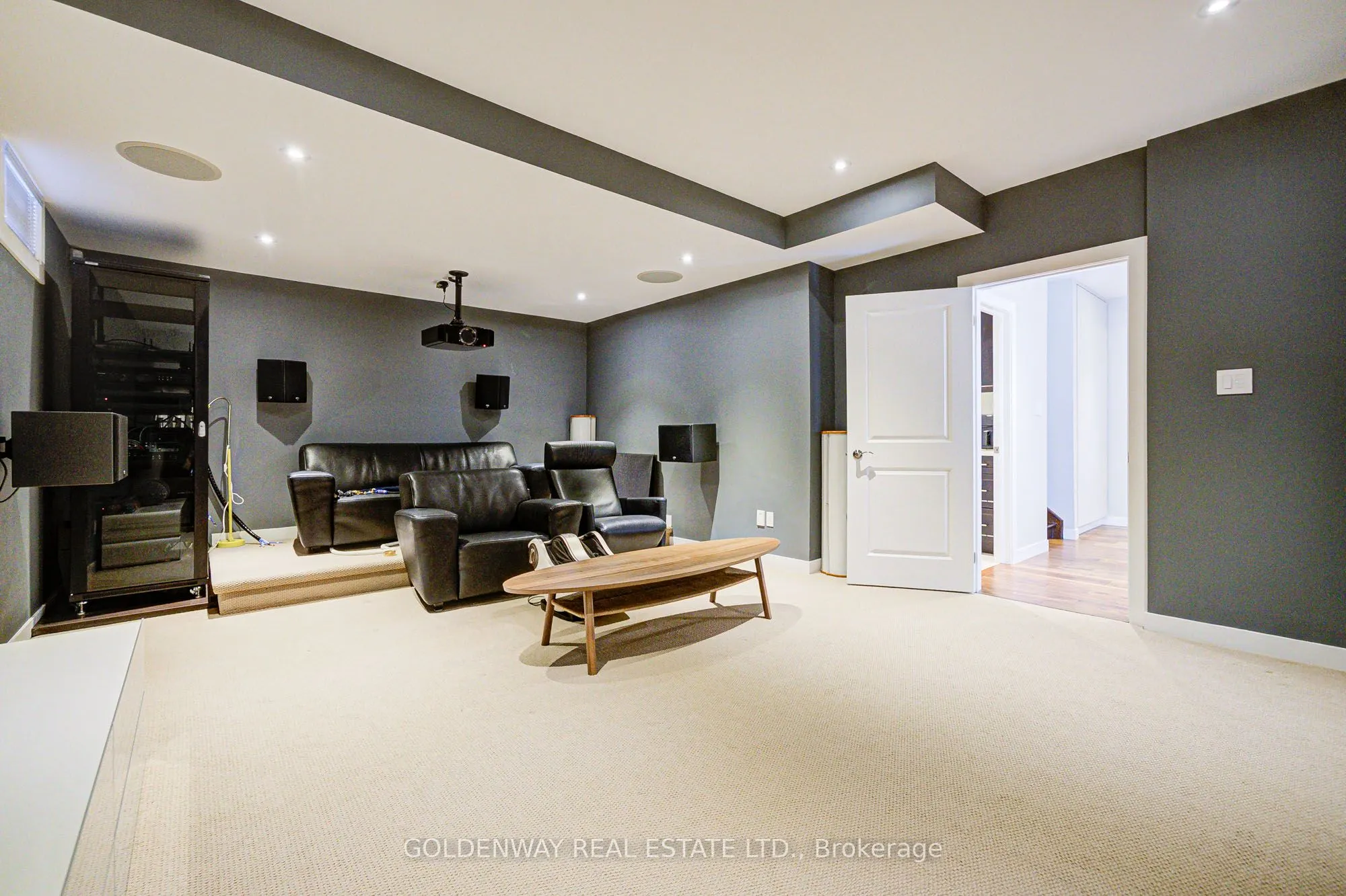 229 Hunterwood Chase