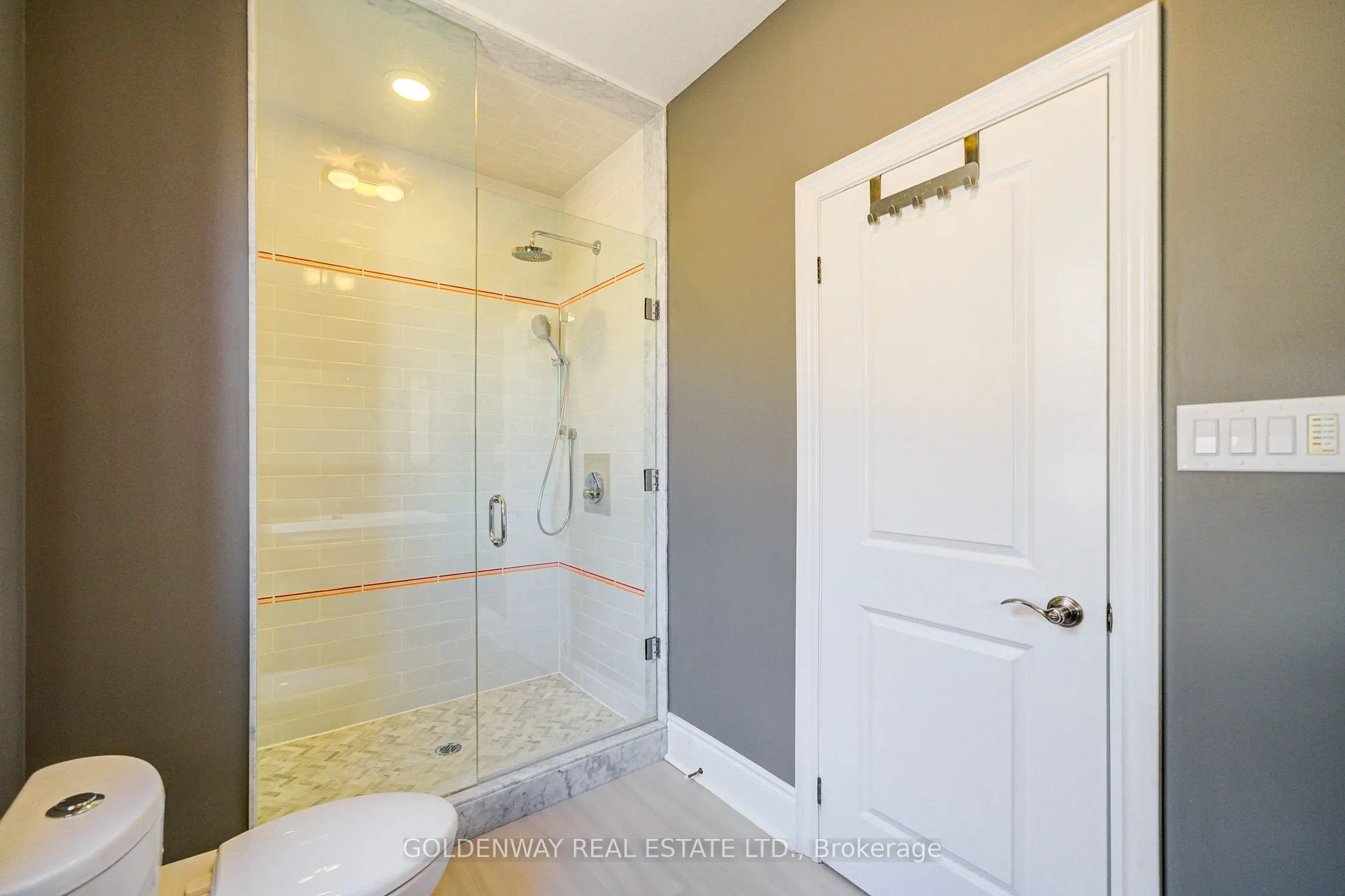 229 Hunterwood Chase