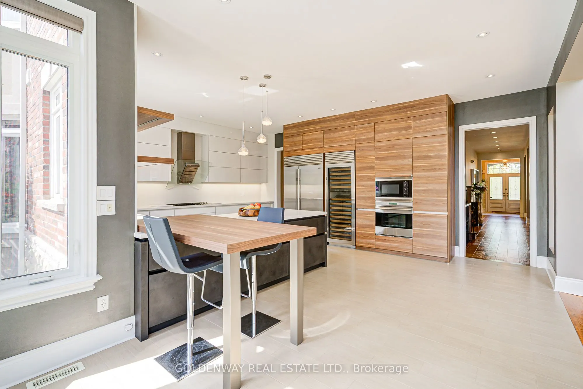 229 Hunterwood Chase