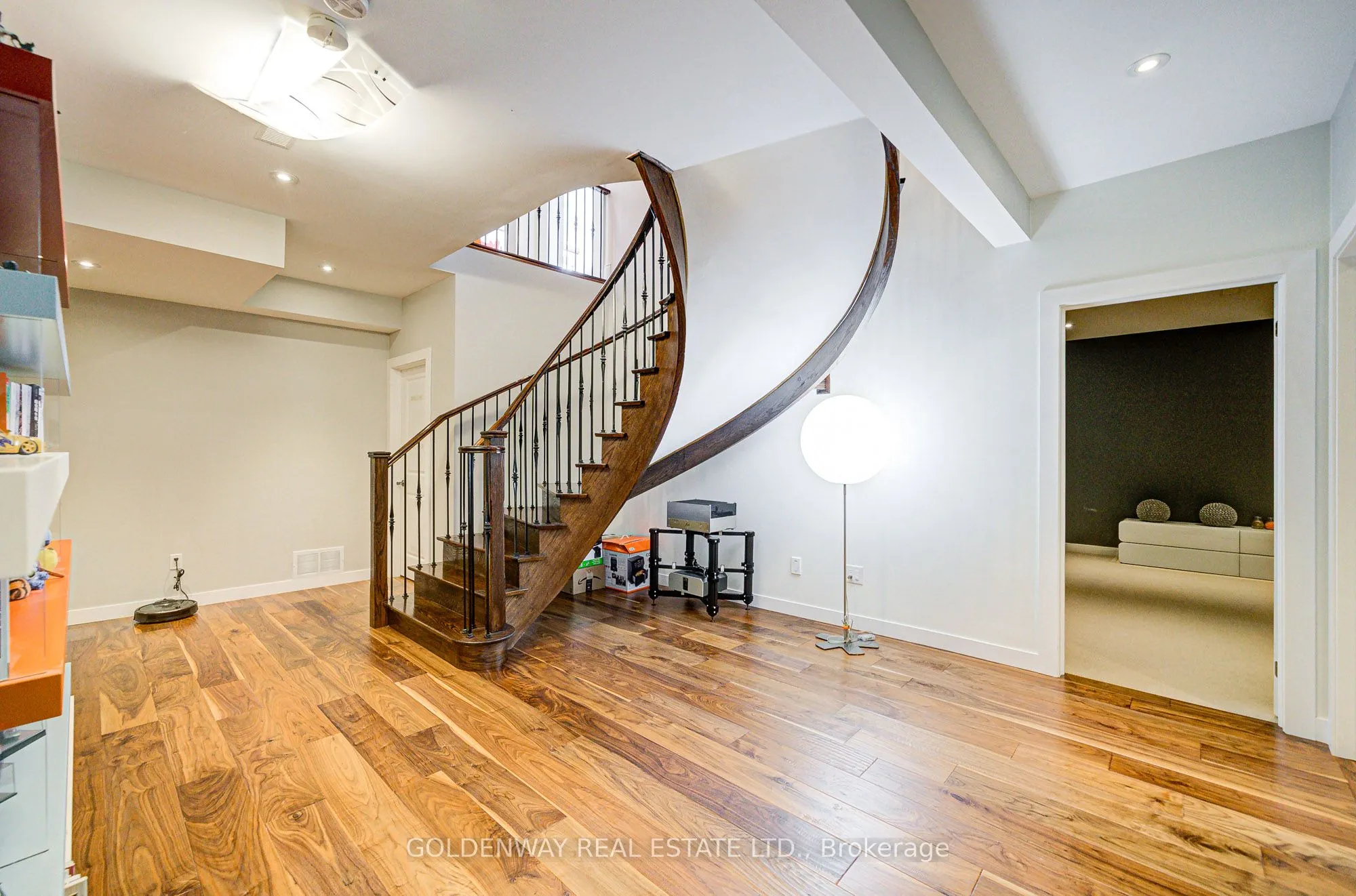 229 Hunterwood Chase