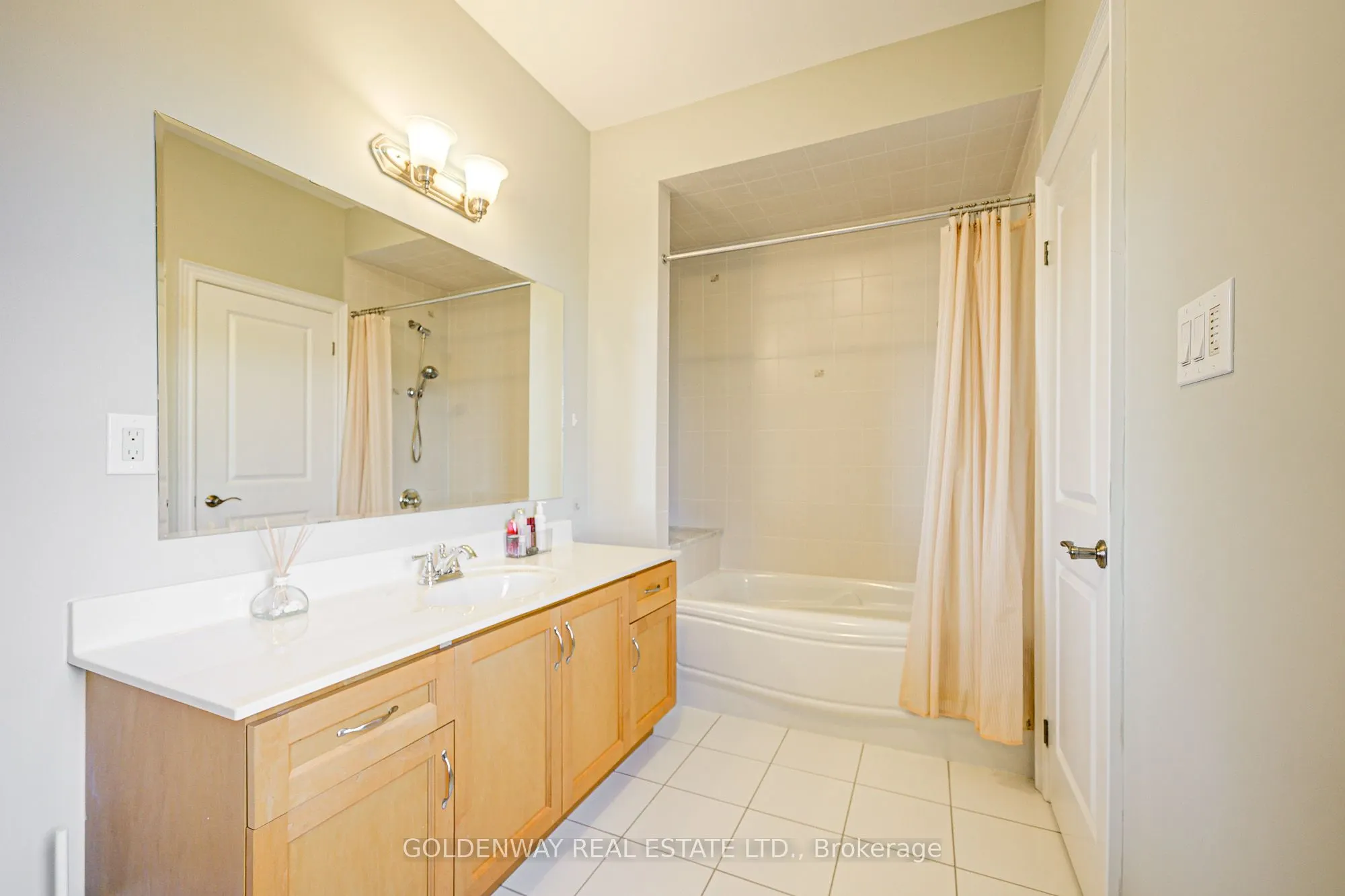 229 Hunterwood Chase