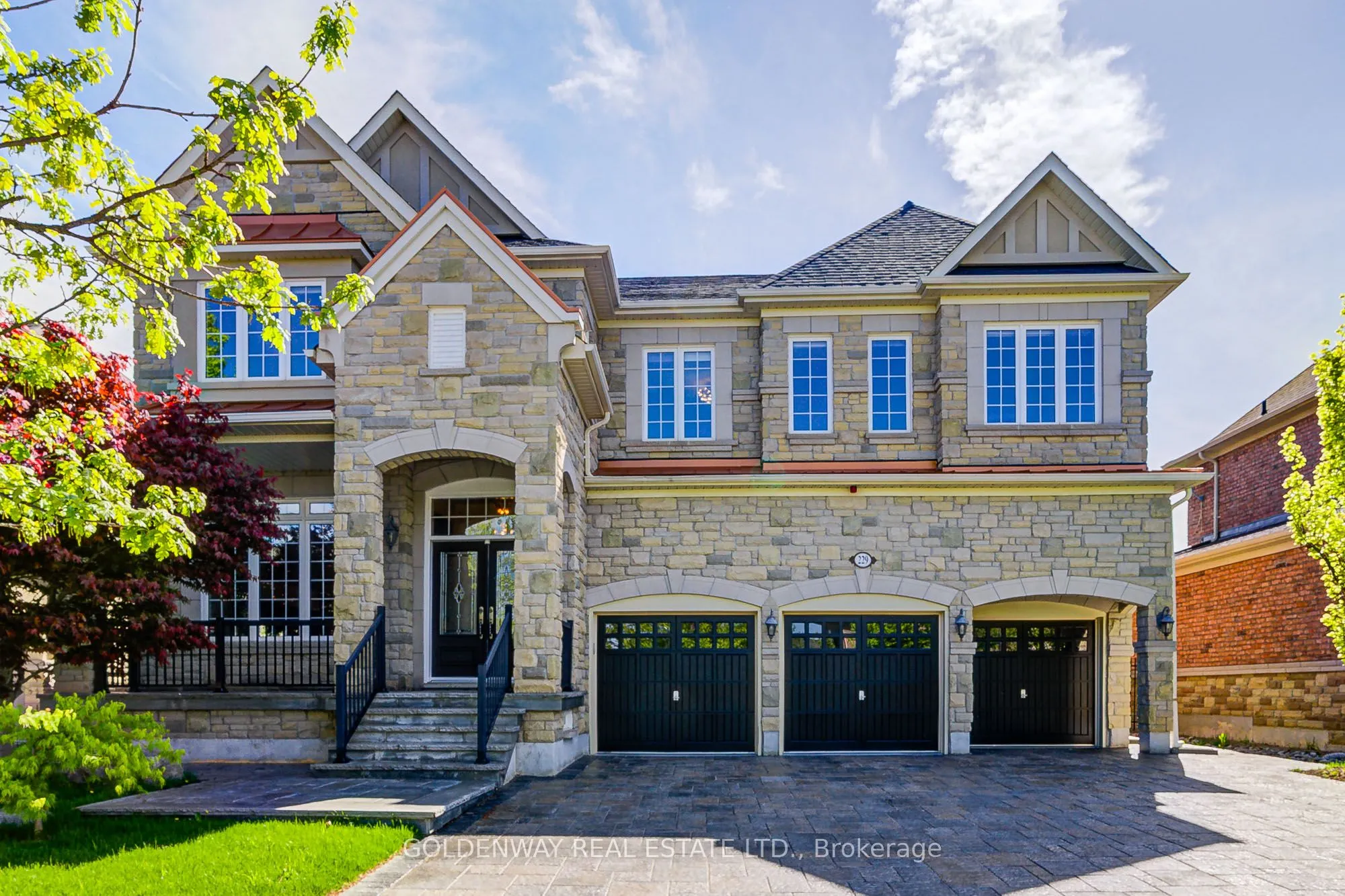 229 Hunterwood Chase