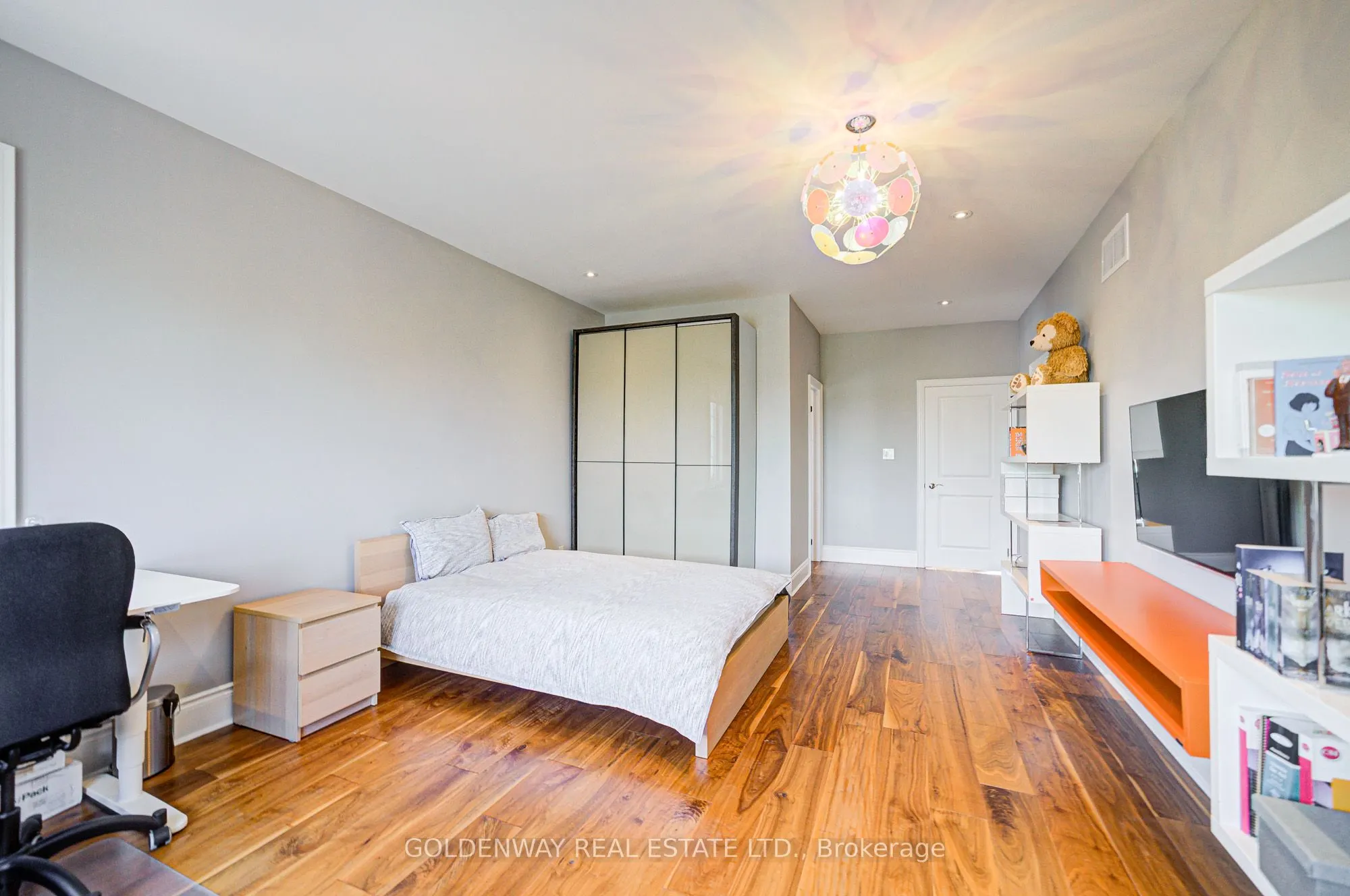229 Hunterwood Chase