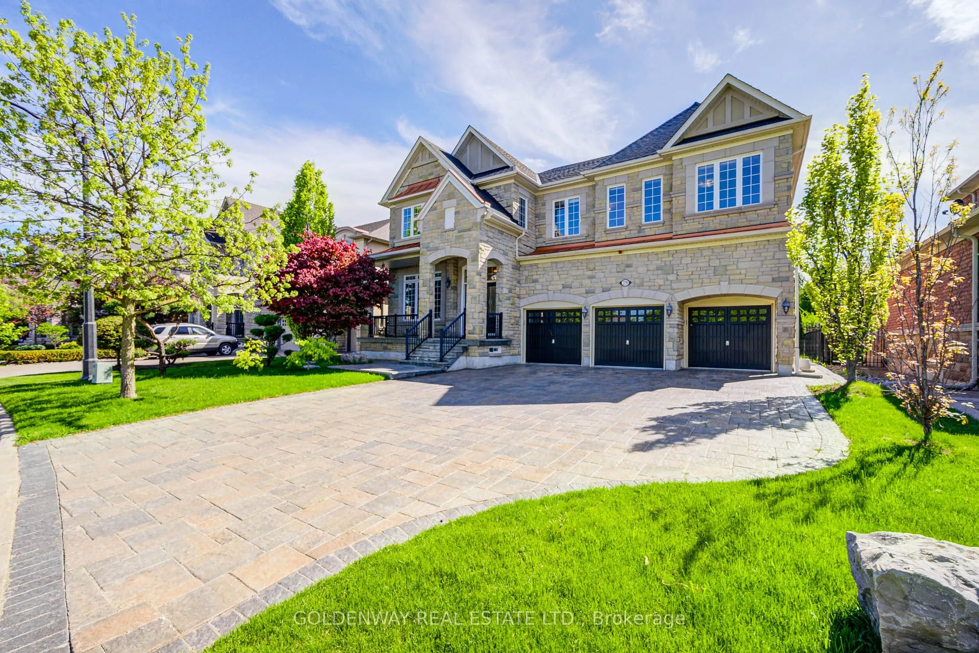 229 Hunterwood Chase