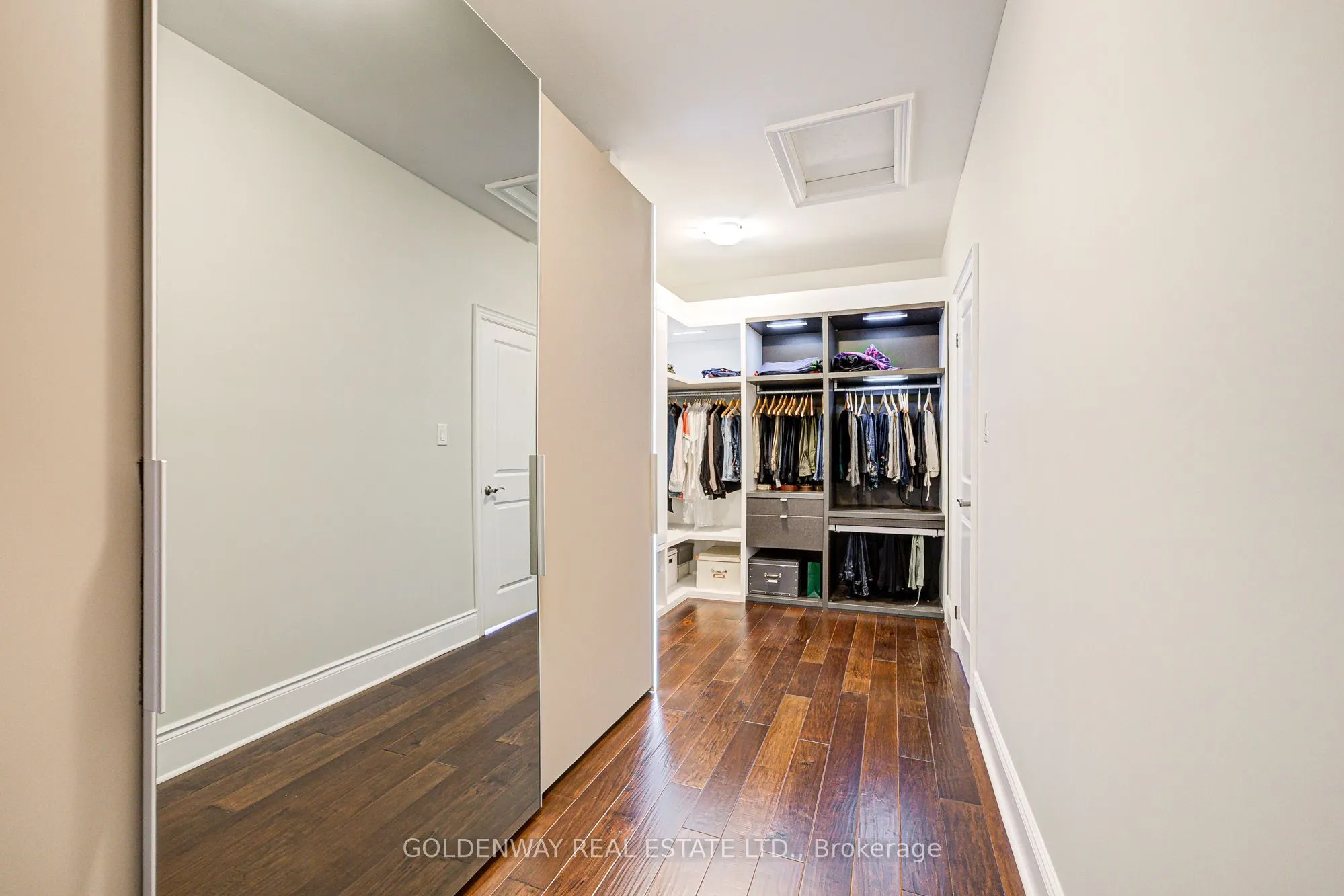 229 Hunterwood Chase