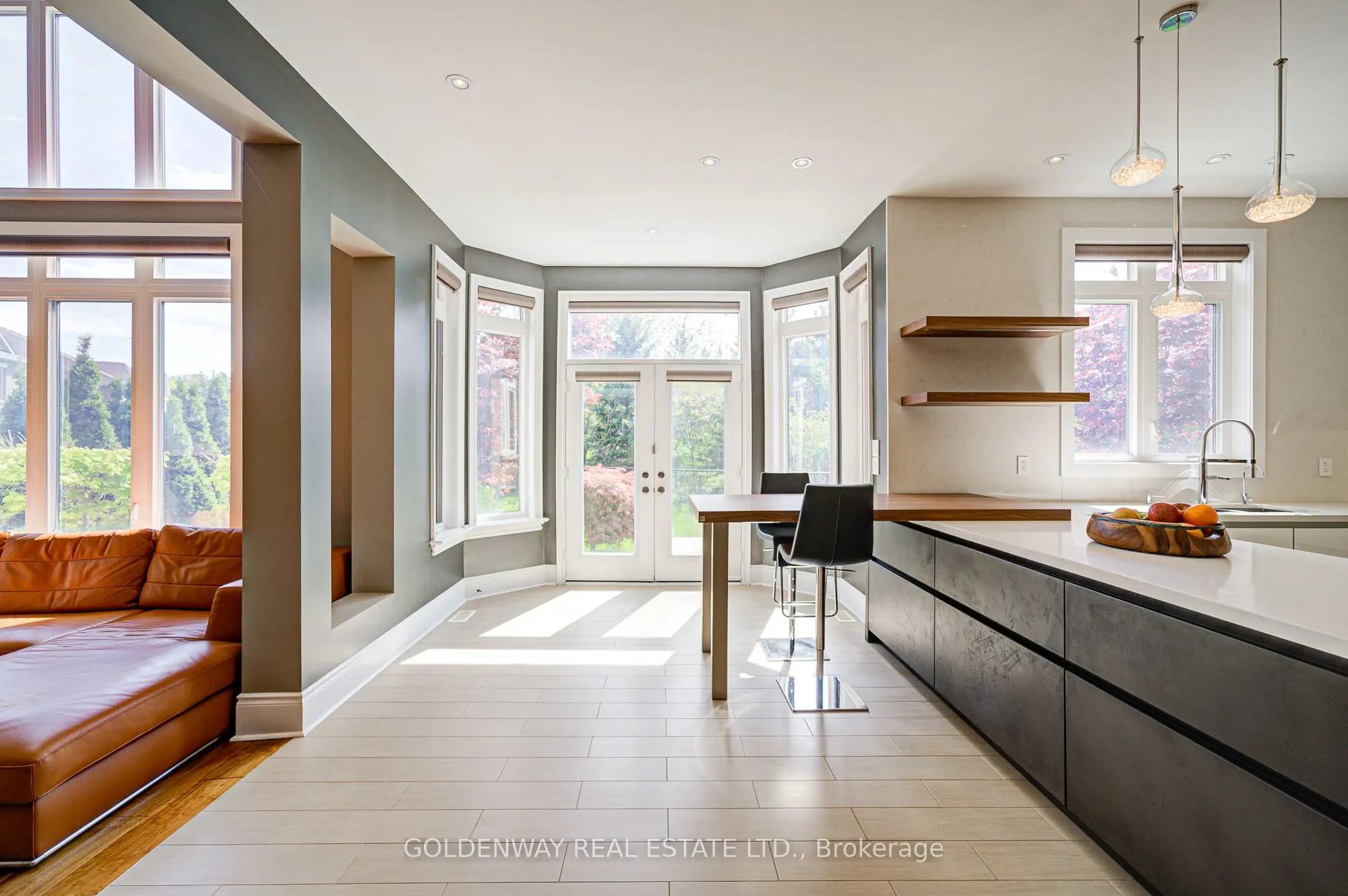 229 Hunterwood Chase