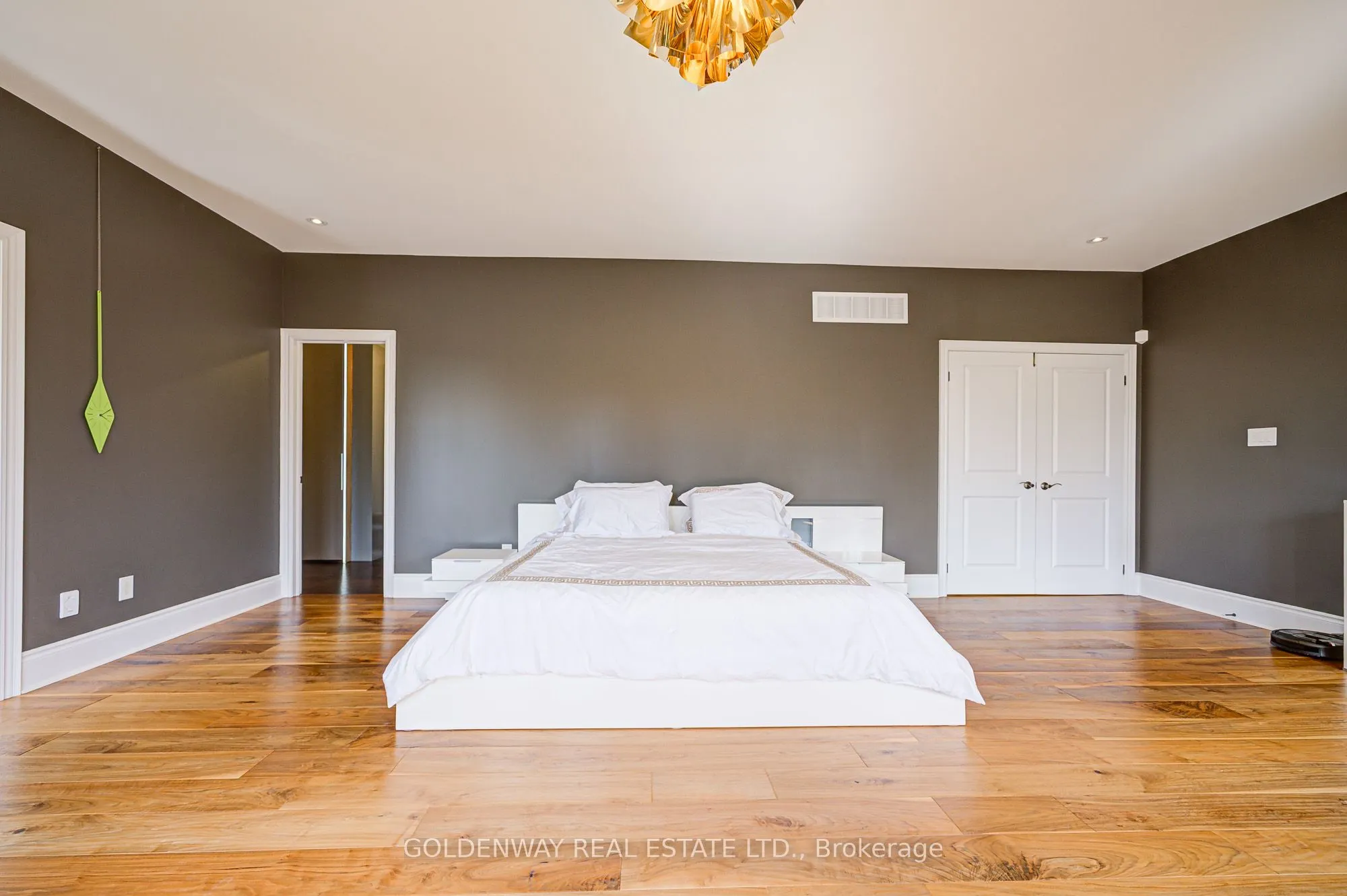 229 Hunterwood Chase