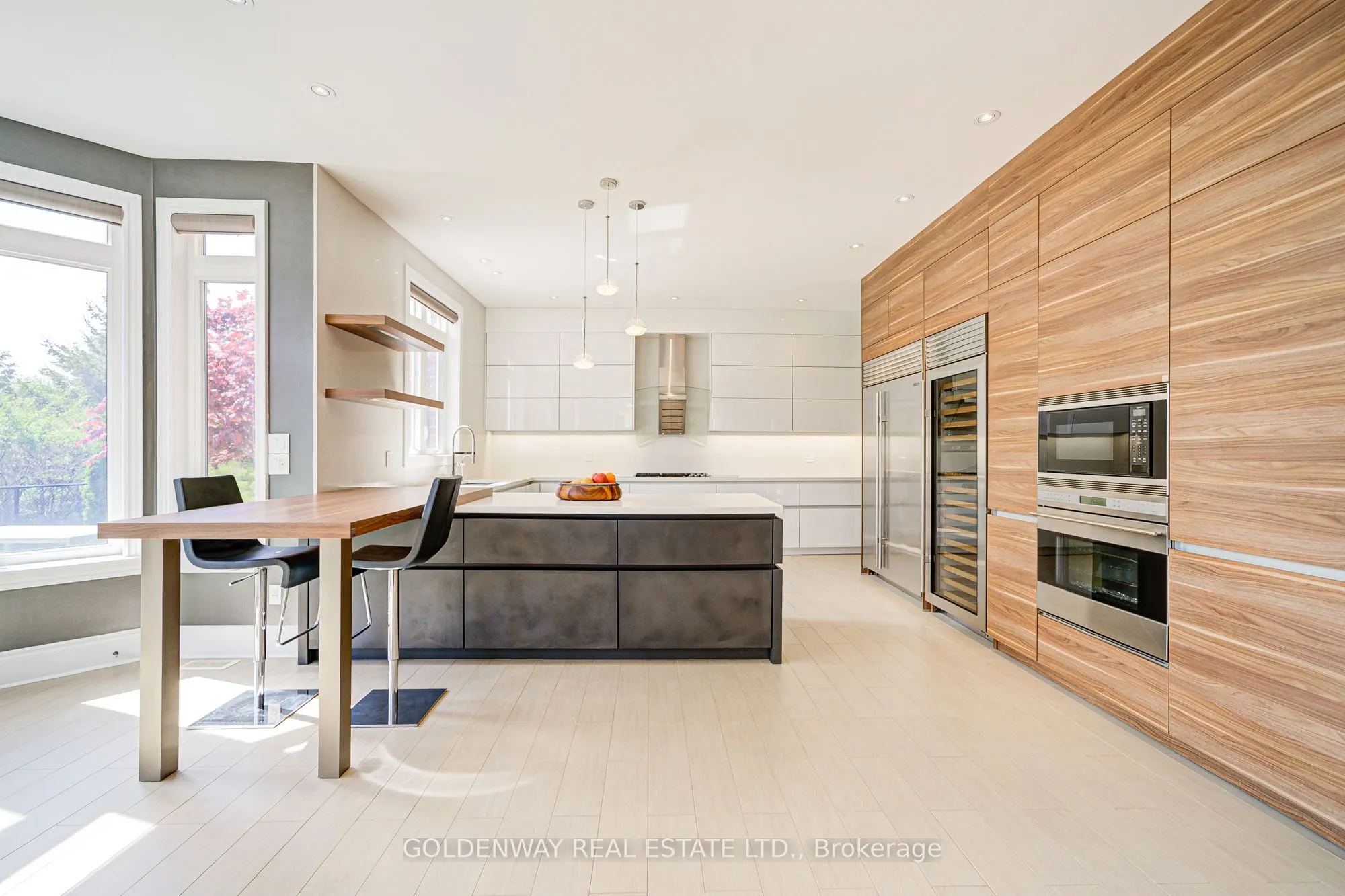 229 Hunterwood Chase