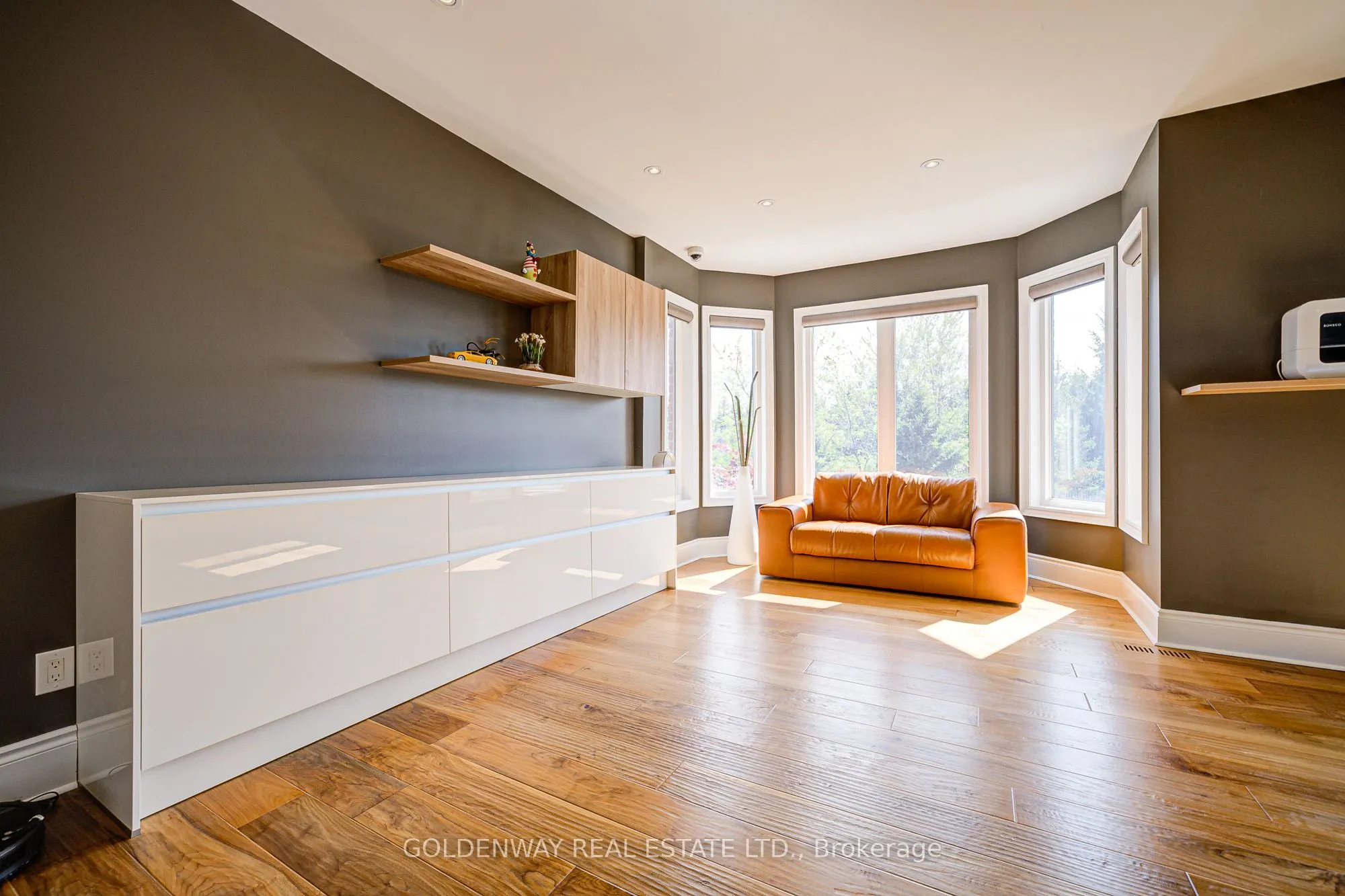 229 Hunterwood Chase