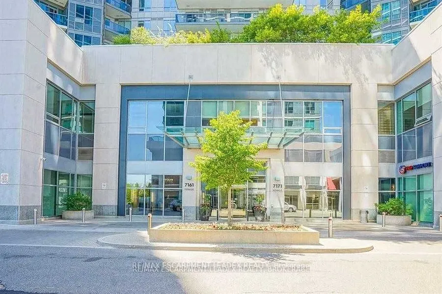 7161 Yonge Street, #2731