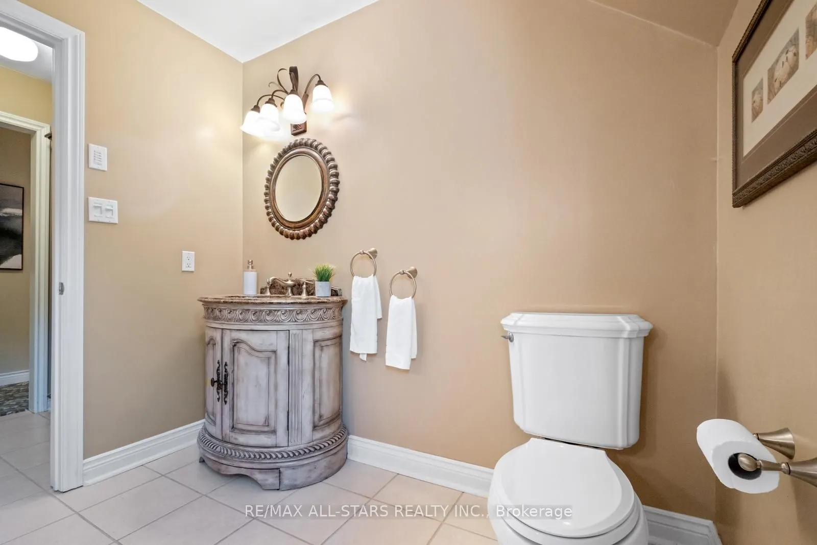15 Skyridge Court