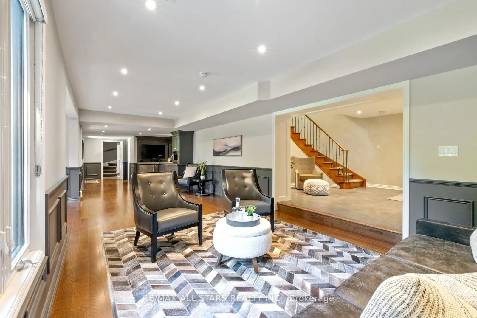 15 Skyridge Court