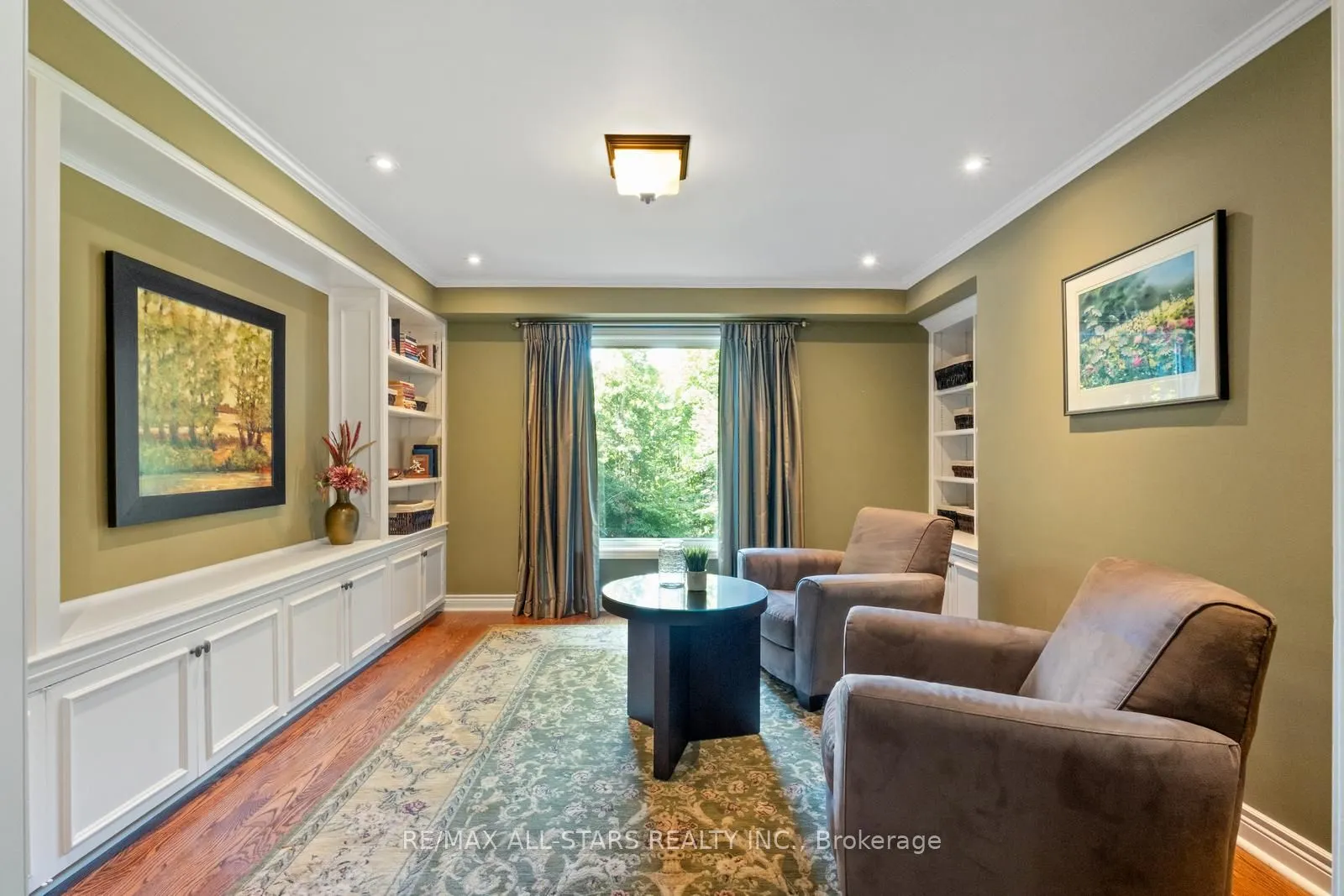 15 Skyridge Court