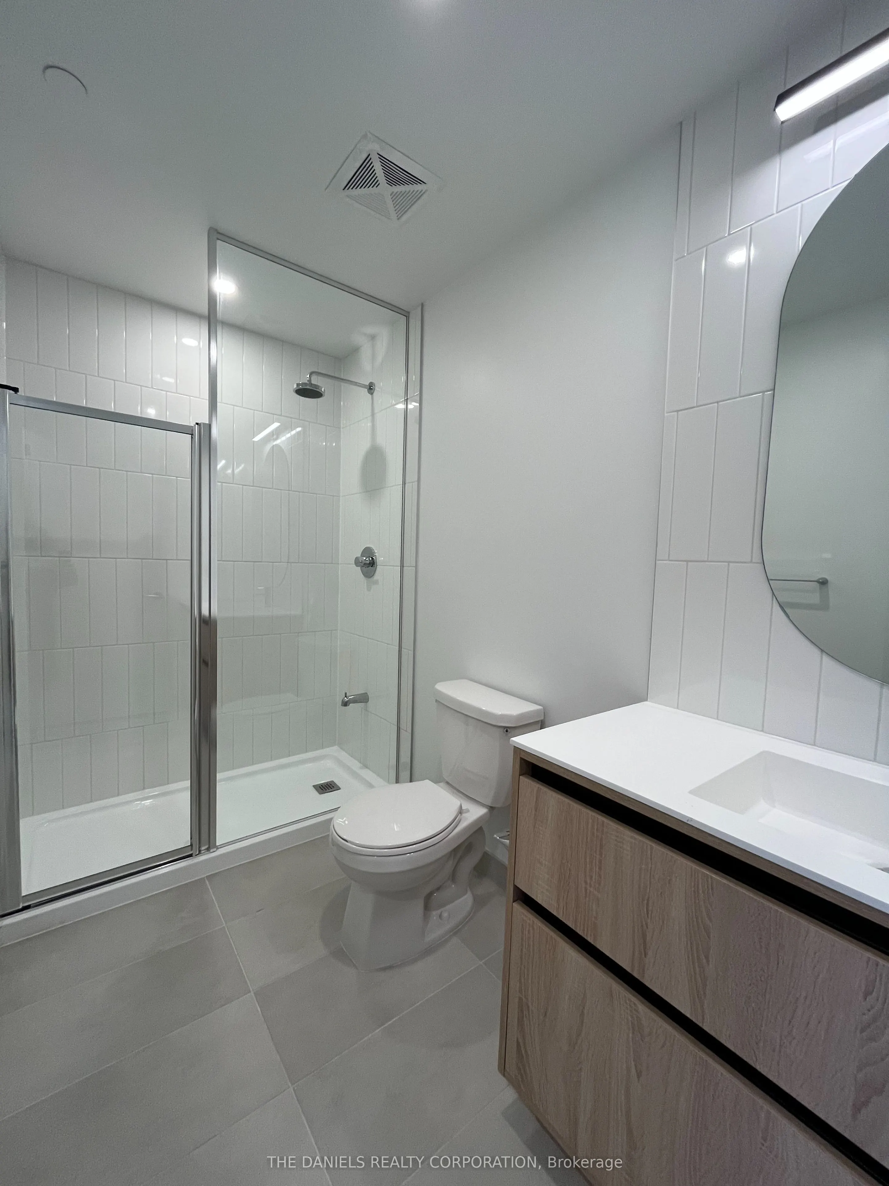 8 Beverley Glen Boulevard, #333