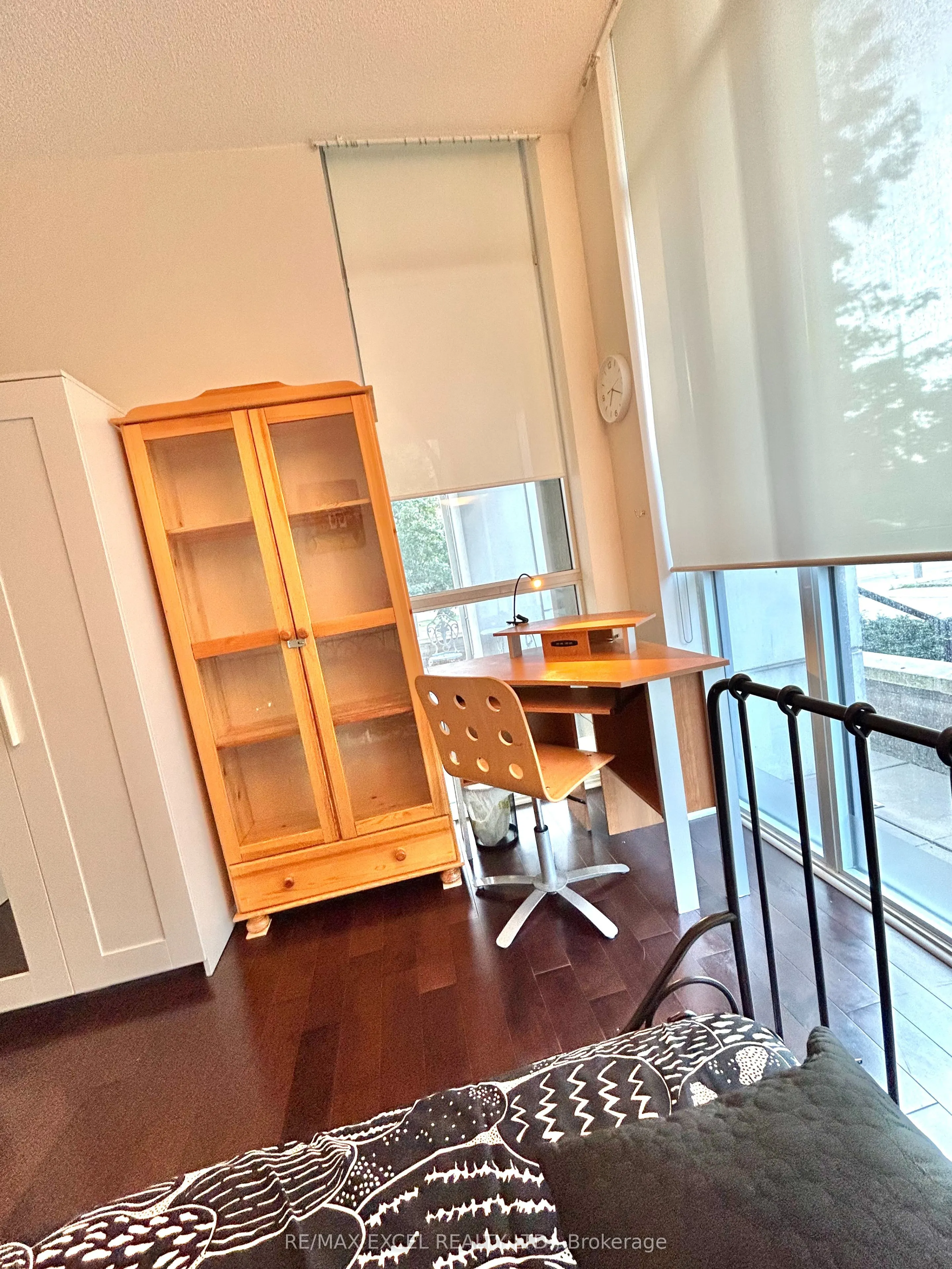 1 Upper Duke Crescent, #110