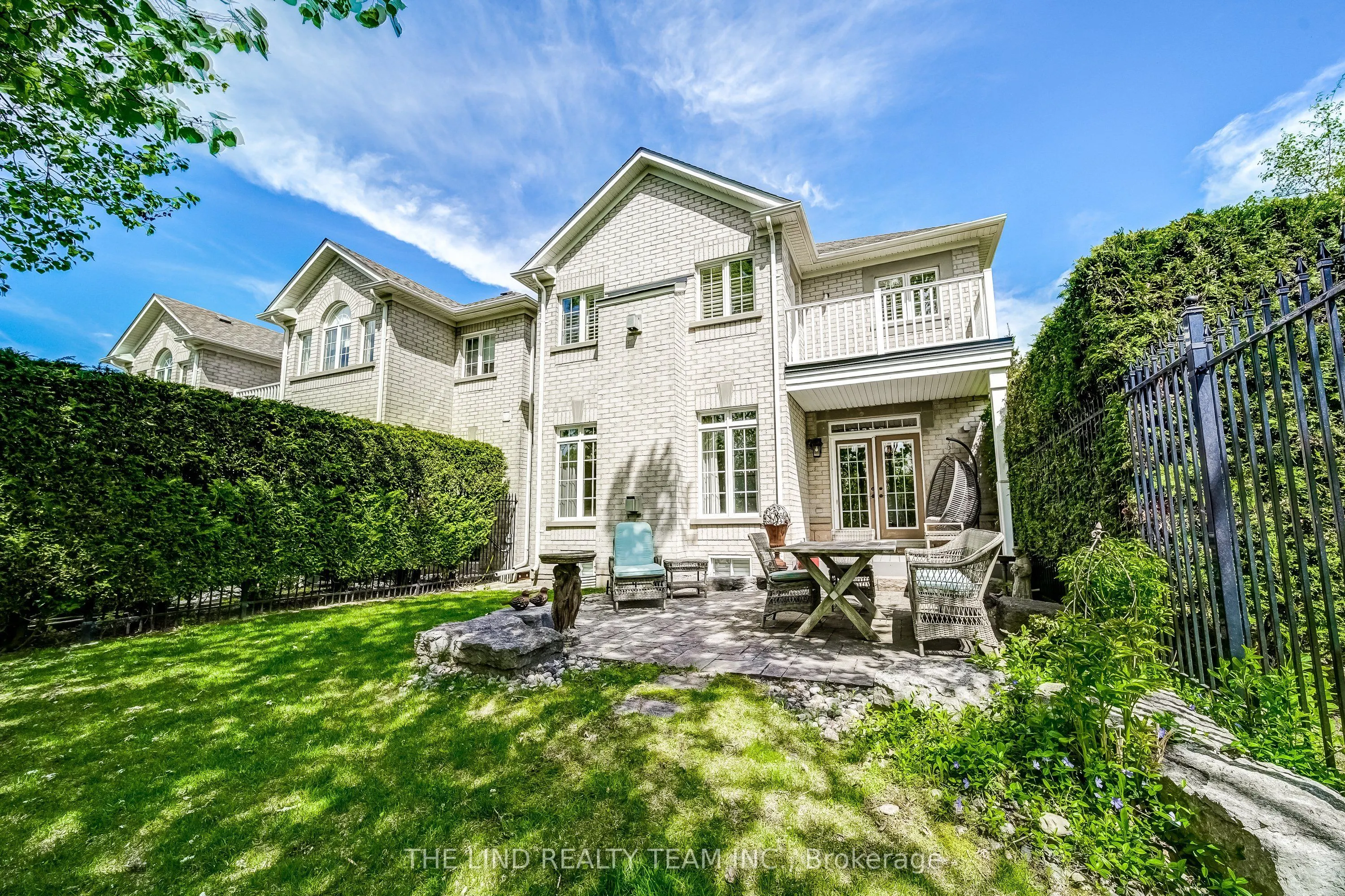 88 Stonecliffe Crescent, #22