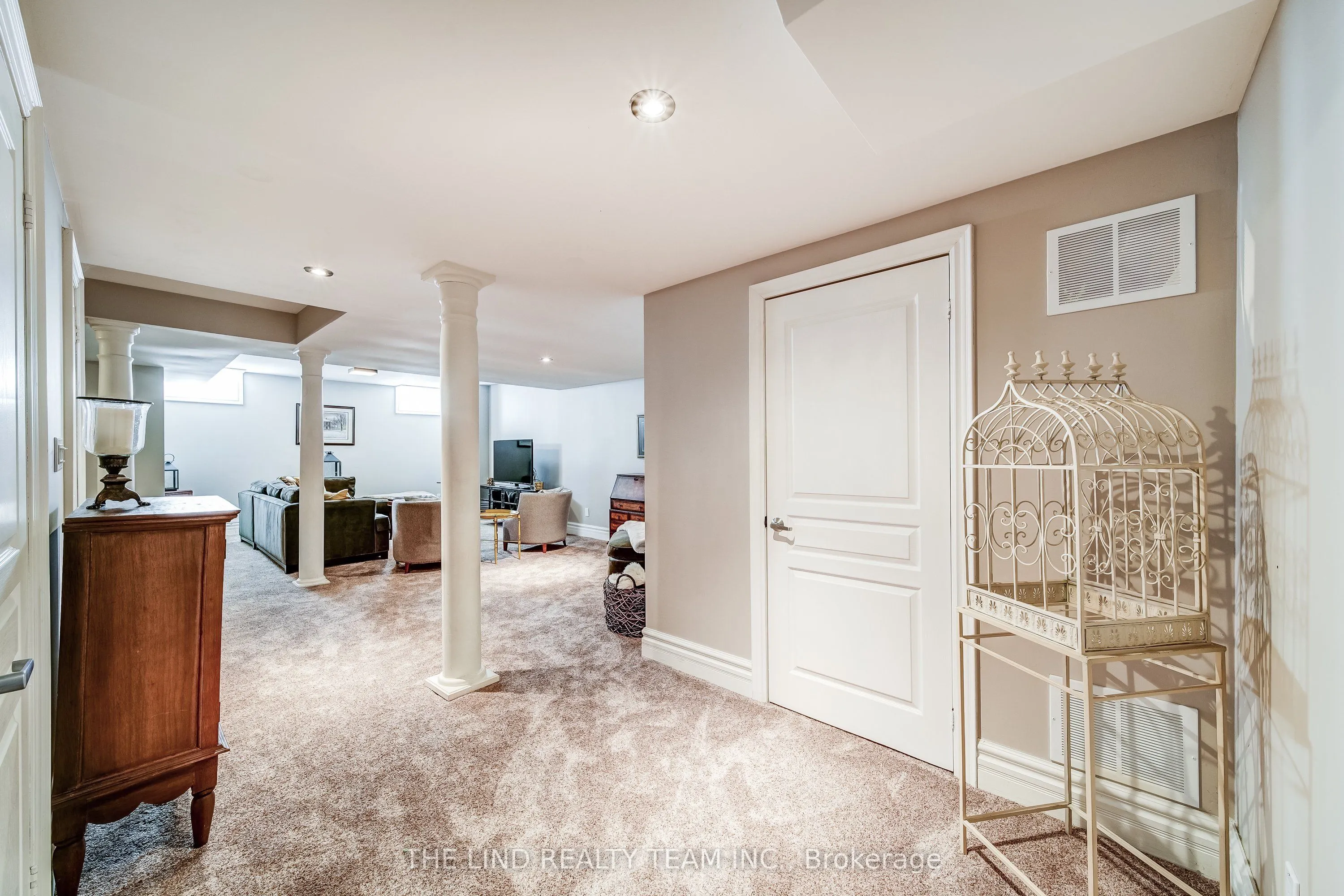88 Stonecliffe Crescent, #22