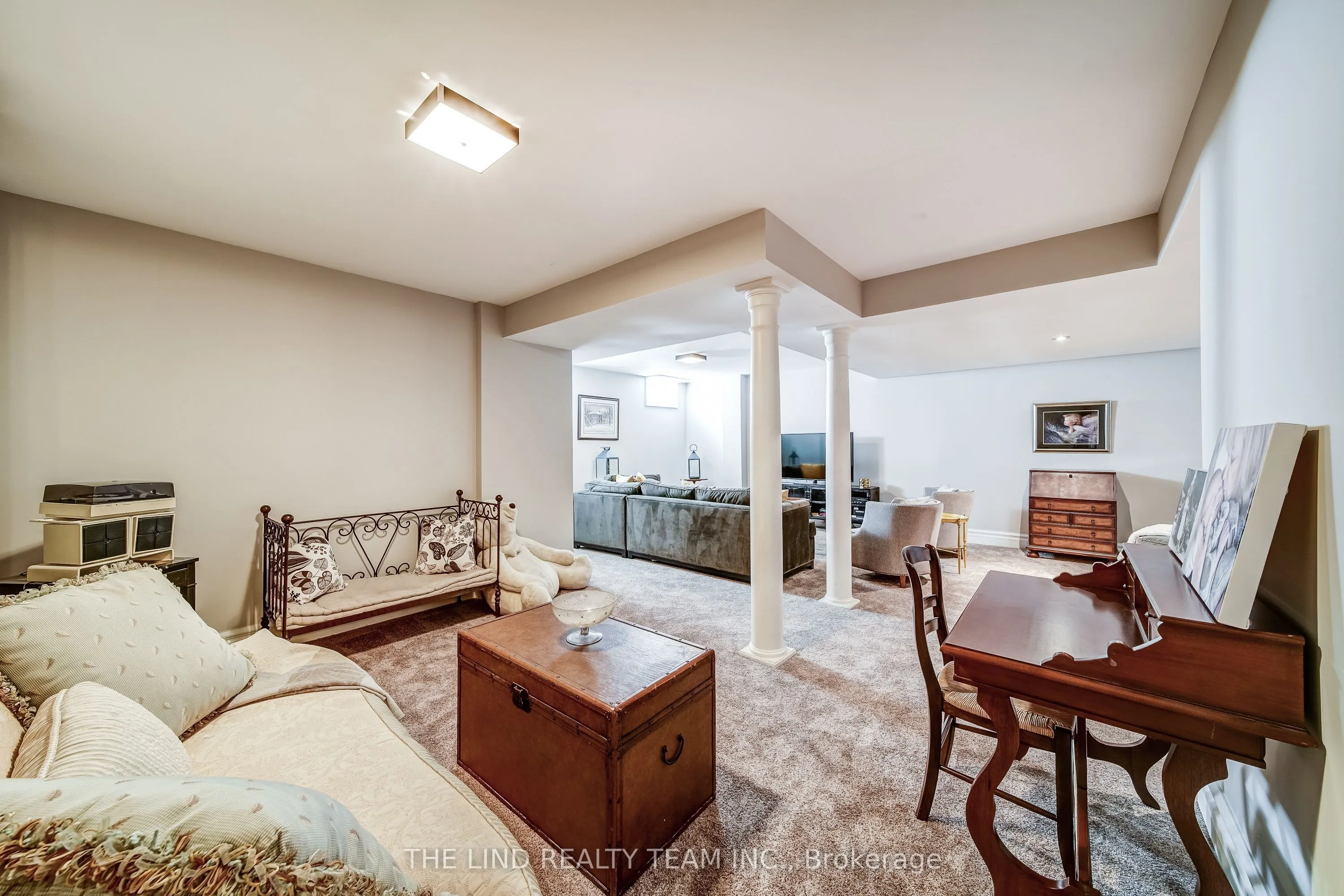88 Stonecliffe Crescent, #22