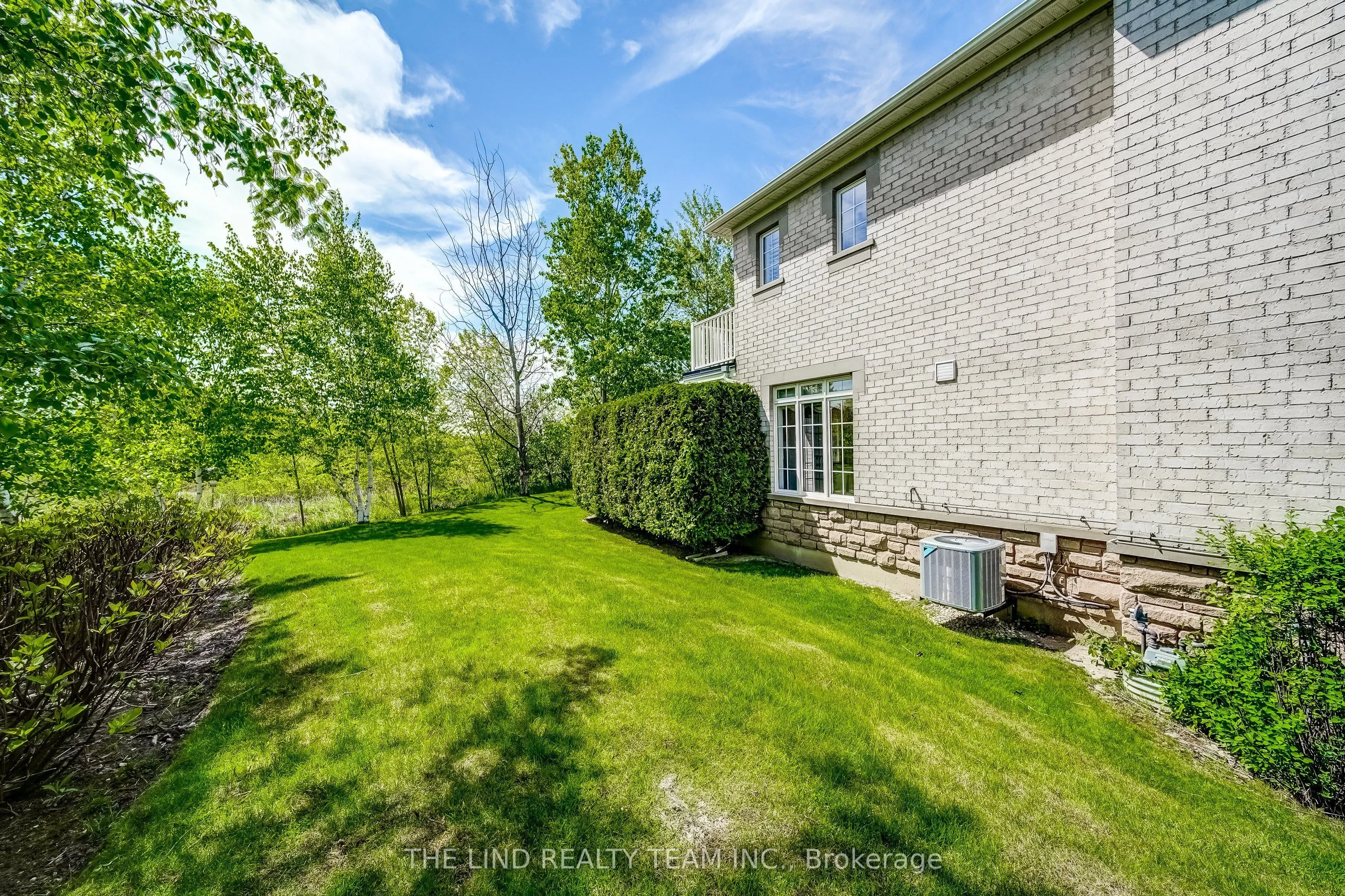 88 Stonecliffe Crescent, #22