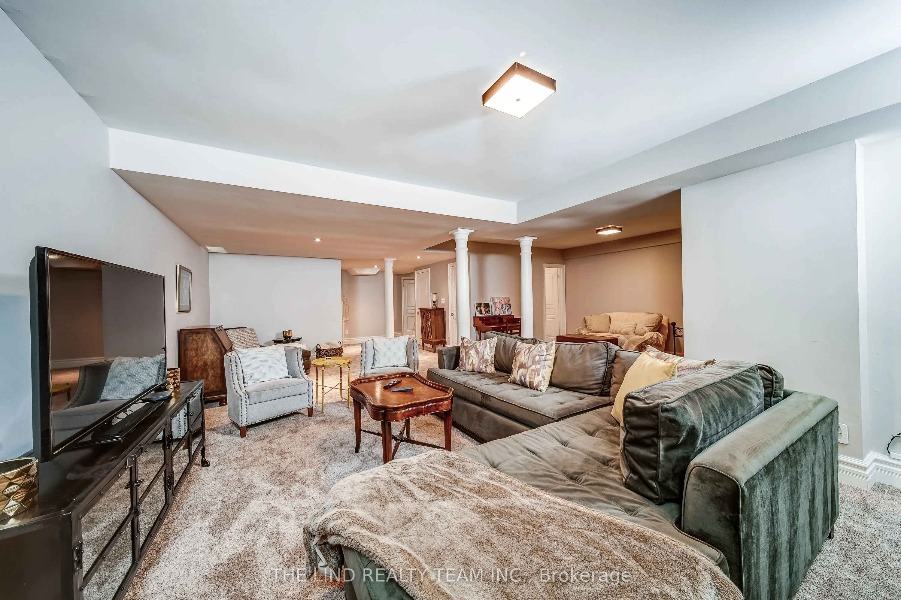88 Stonecliffe Crescent, #22