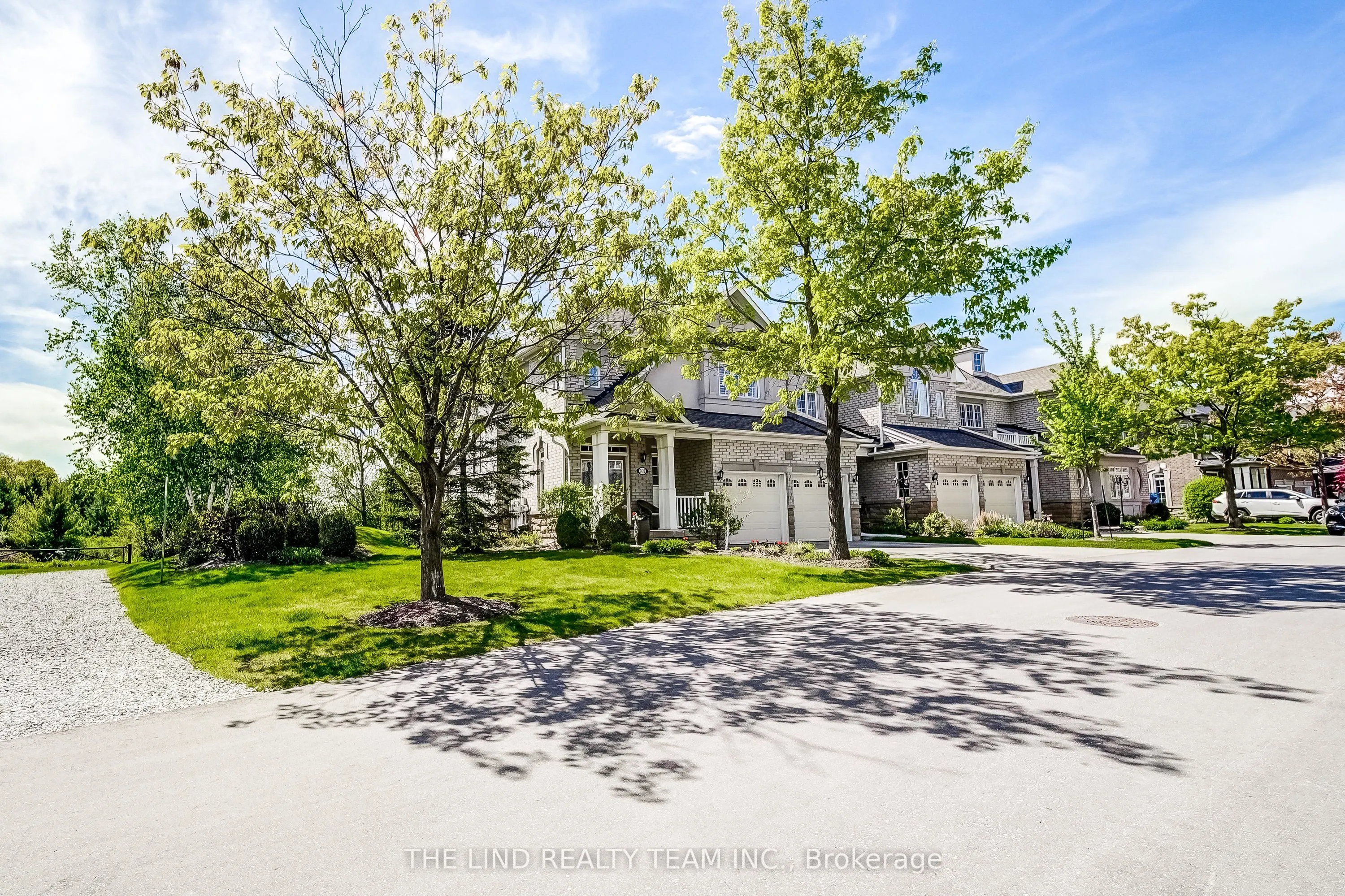 88 Stonecliffe Crescent, #22