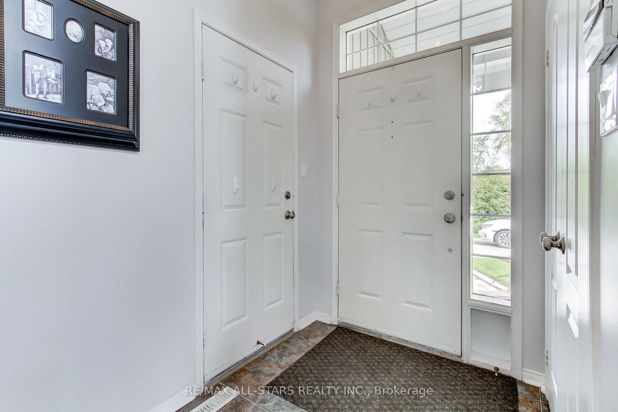 1903 Metro Road N