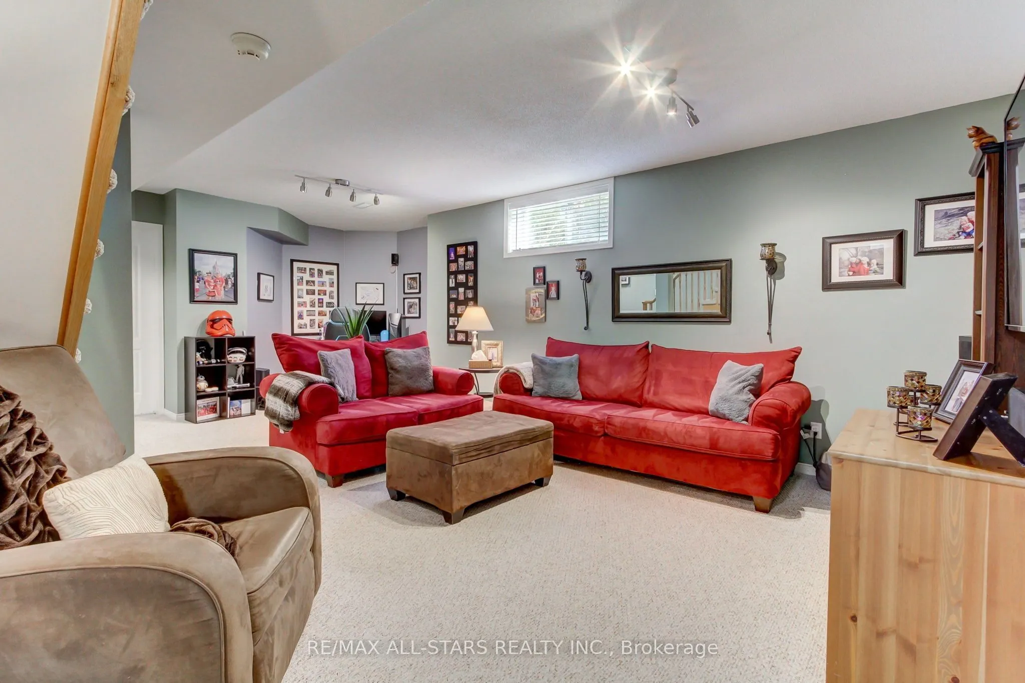 1903 Metro Road N