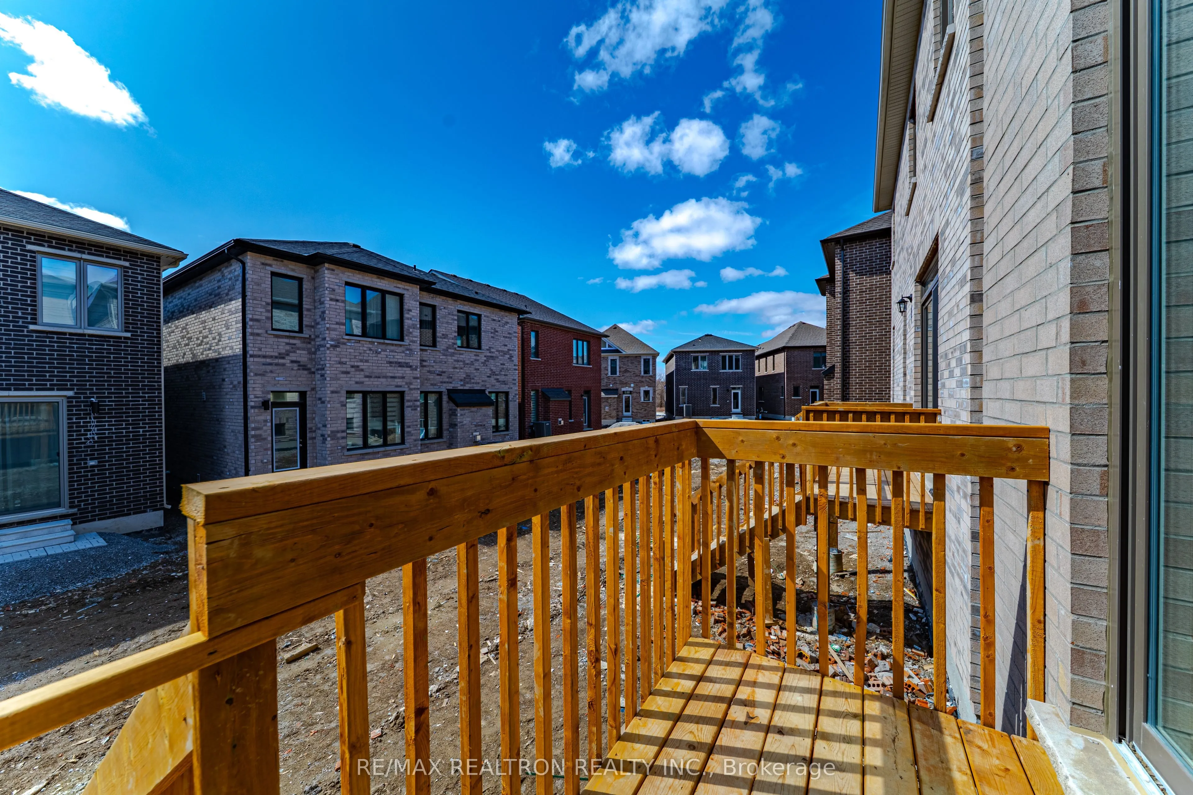 63 Greenridge Crescent